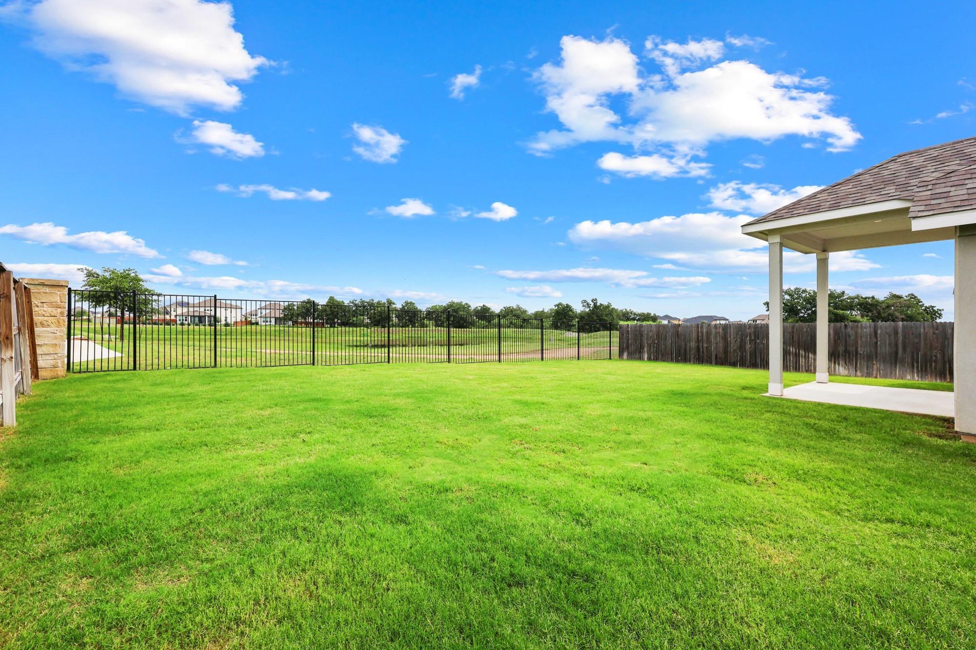 201 Banyon Dr, Liberty Hill, TX 78642
