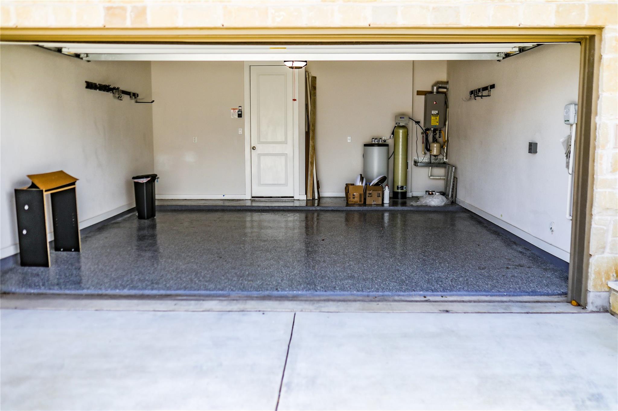 112 Rosebush Dr, Liberty Hill, TX 78642
