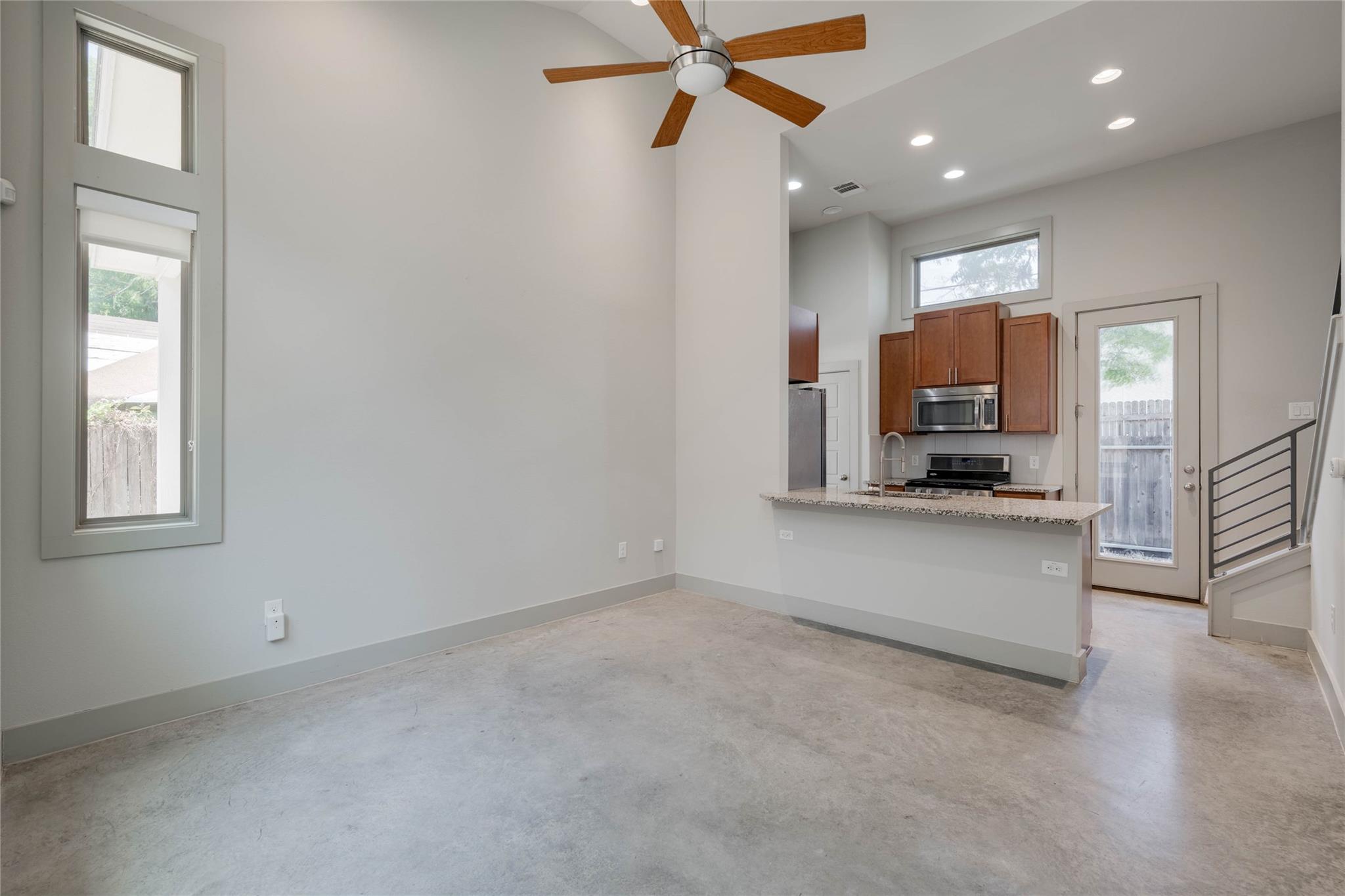 2612 Willow St # B, Austin, TX 78702