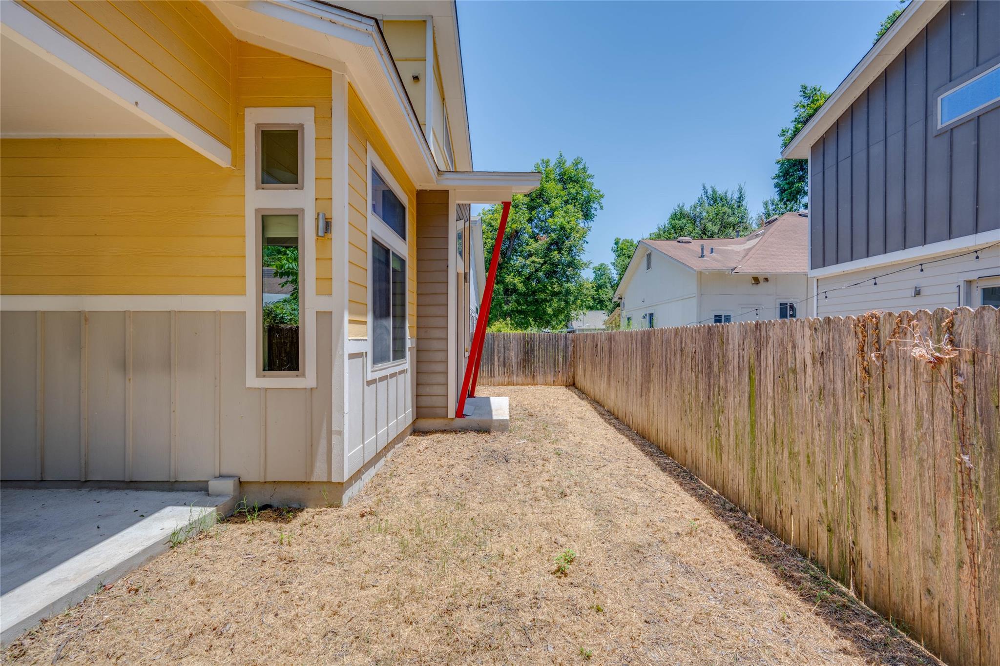 2612 Willow St # B, Austin, TX 78702