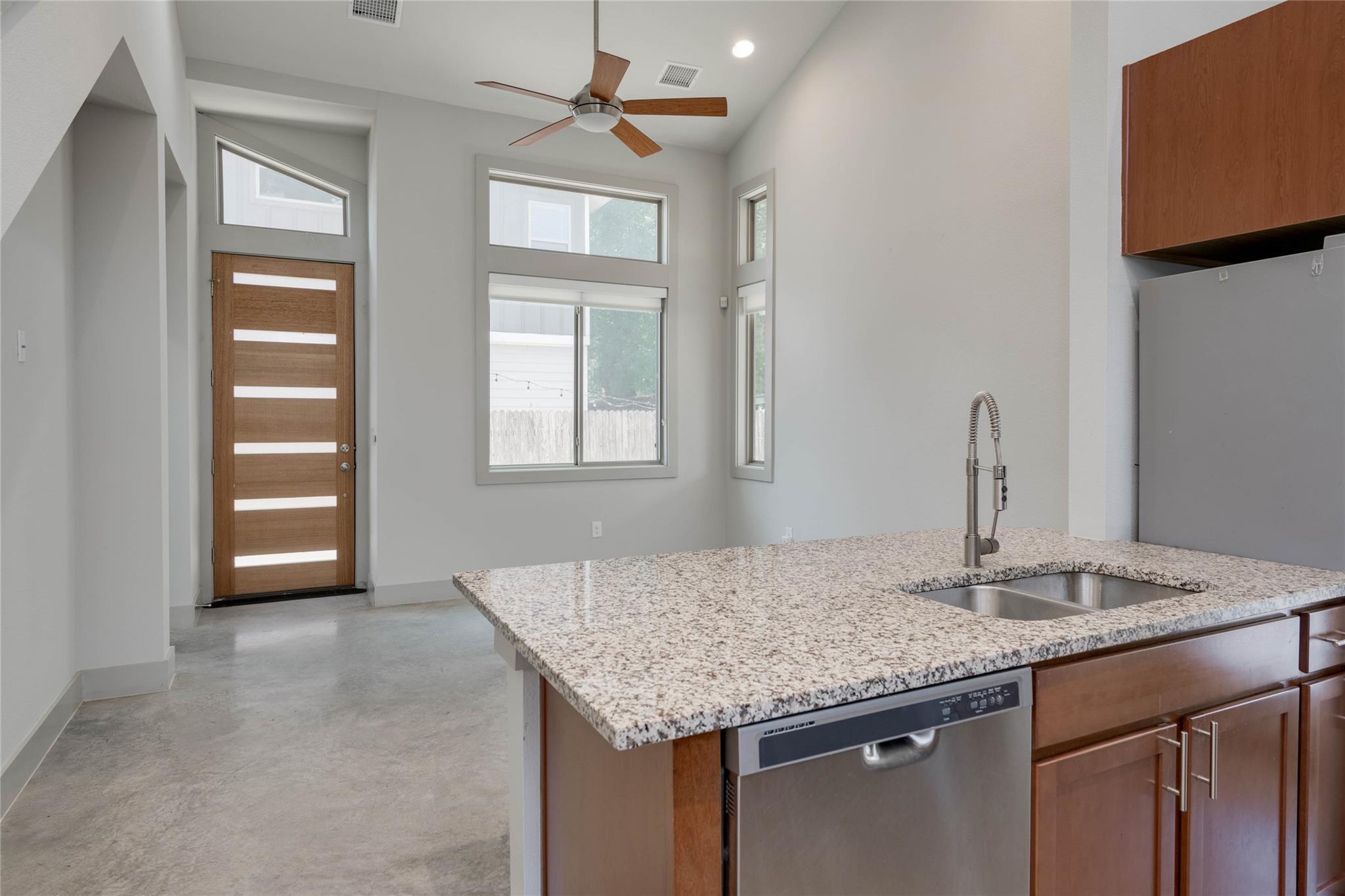 2612 Willow St # B, Austin, TX 78702