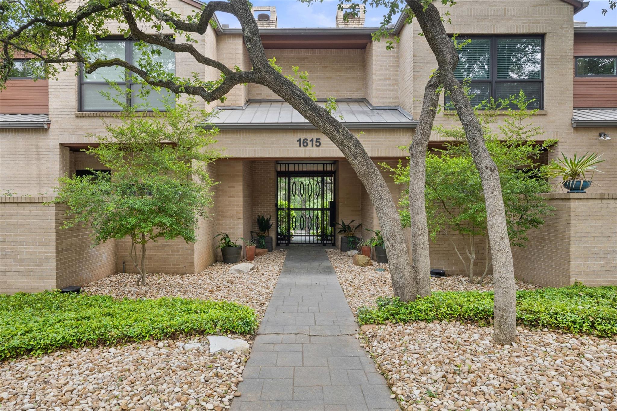 1615 Spyglass Dr # 4, Austin, TX 78746