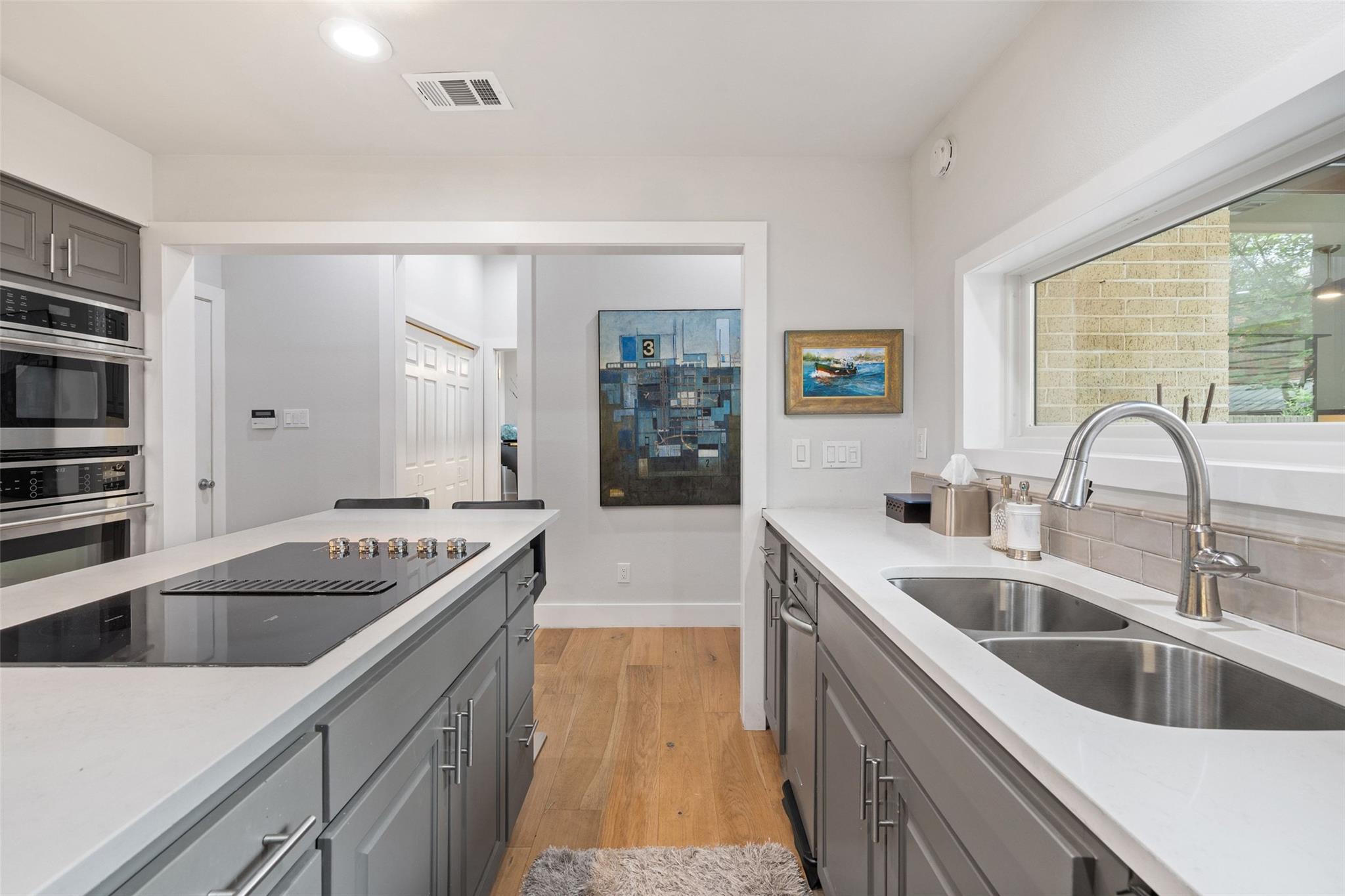 1615 Spyglass Dr # 4, Austin, TX 78746