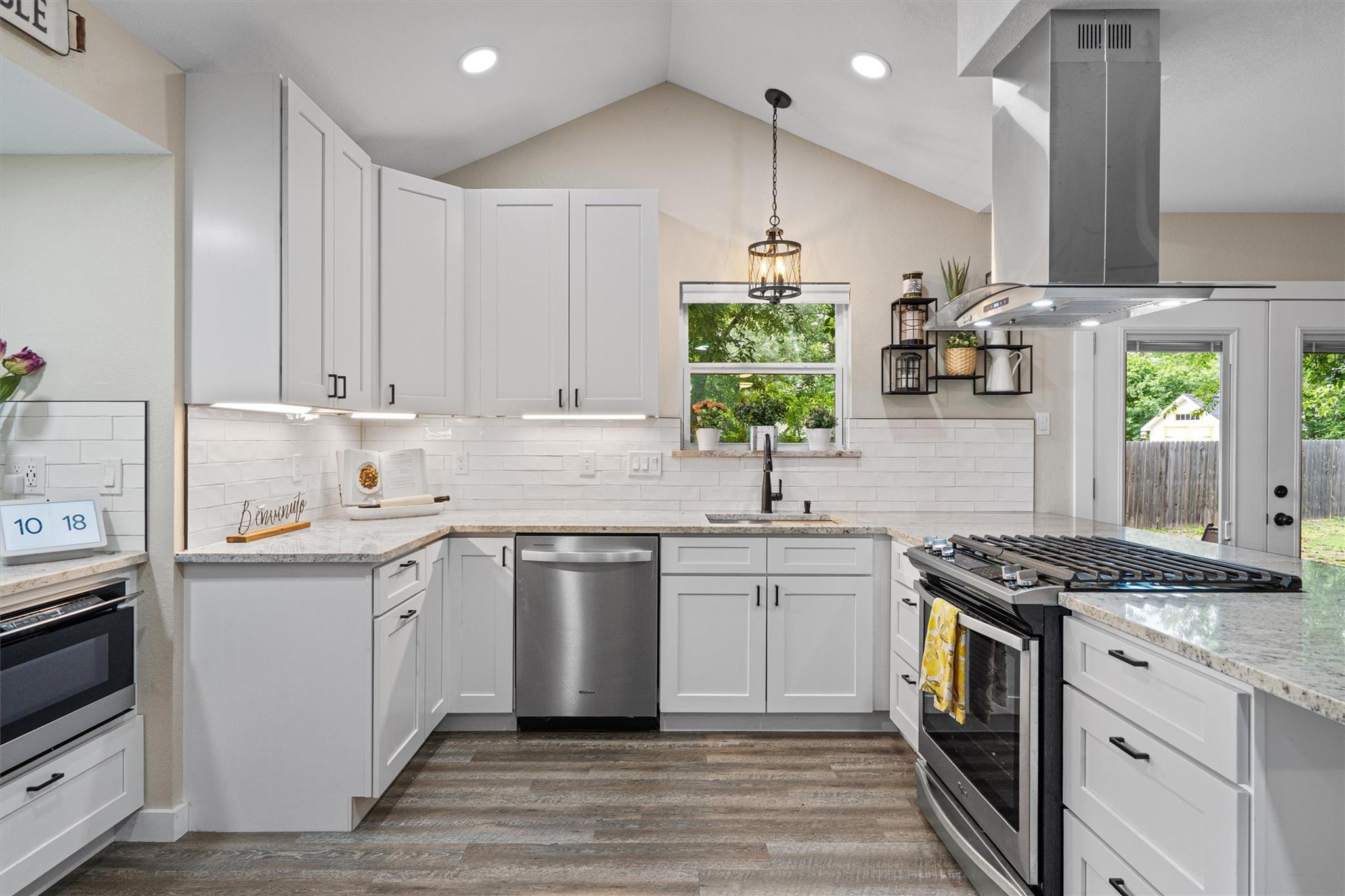 423 Maple Run, Round Rock, TX 78664