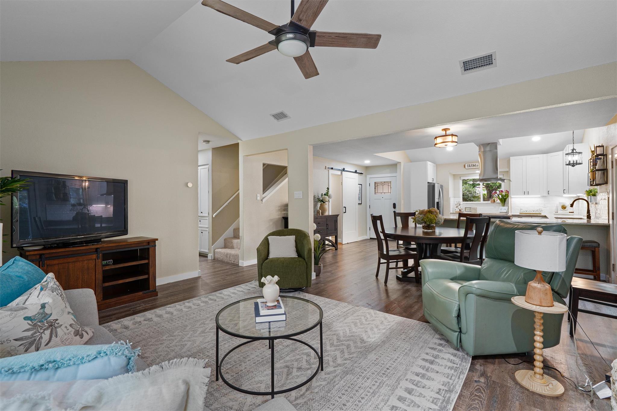 423 Maple Run, Round Rock, TX 78664