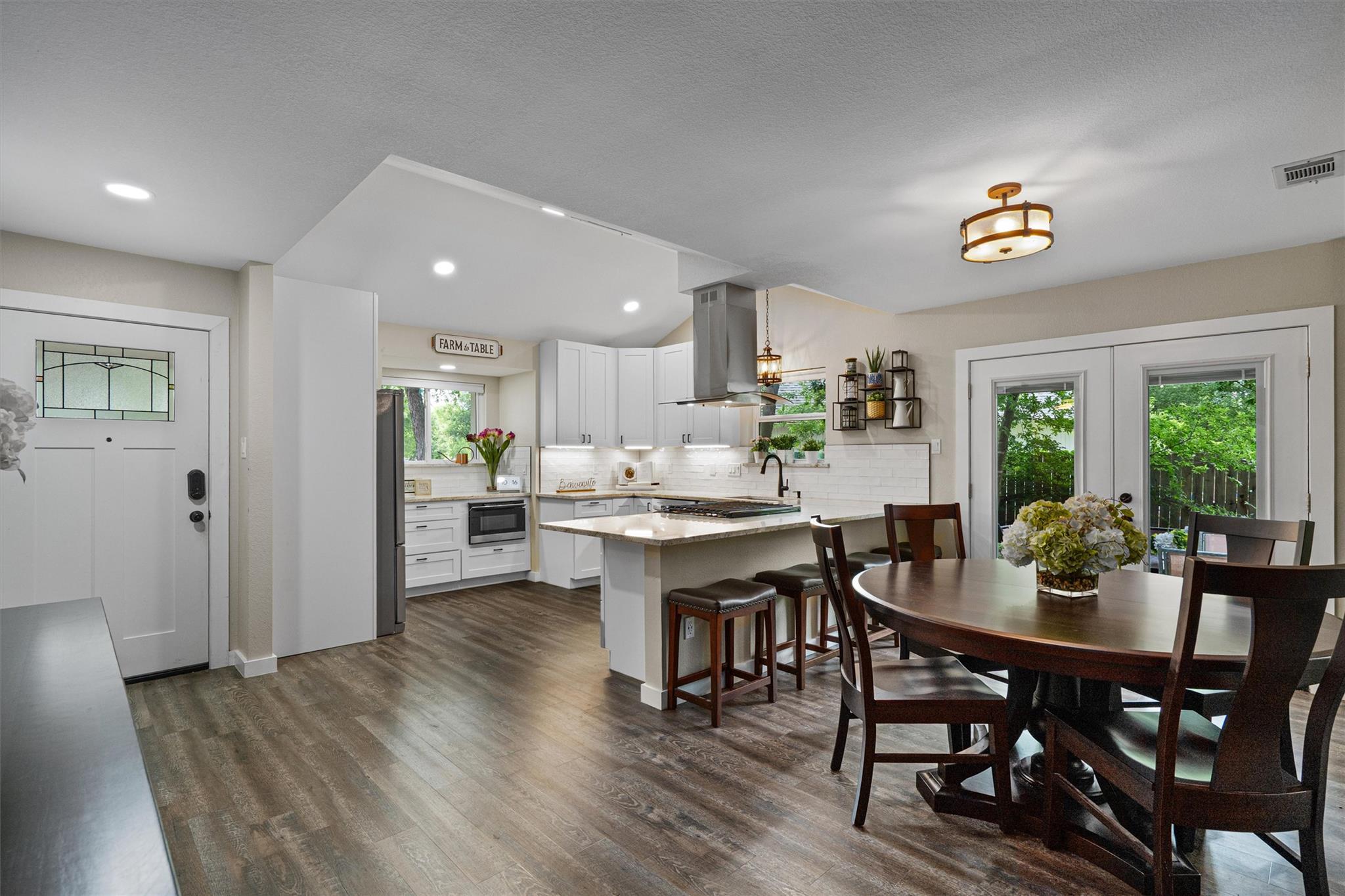 423 Maple Run, Round Rock, TX 78664