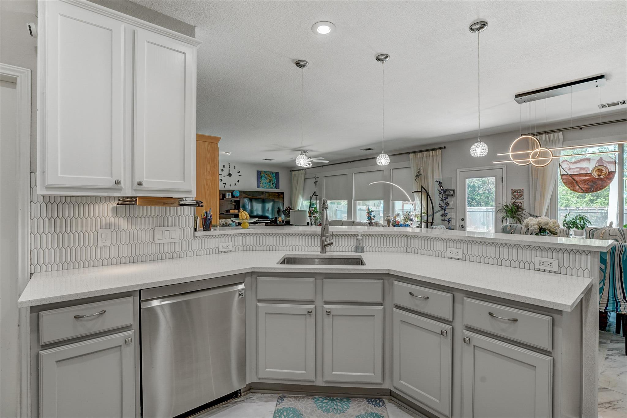 1645 Jerusalem Dr, Round Rock, TX 78664