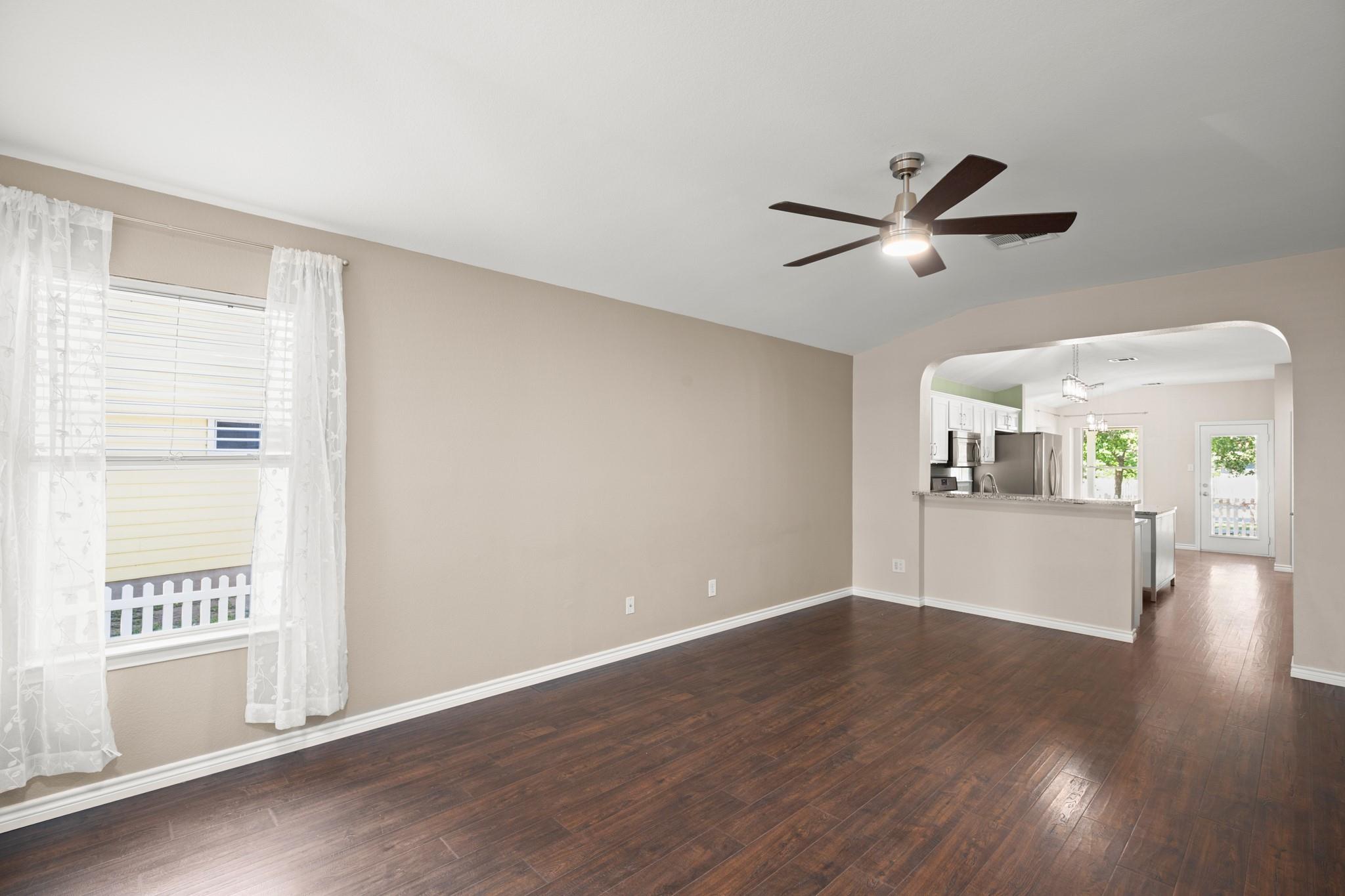151 Sampson, Kyle, TX 78640