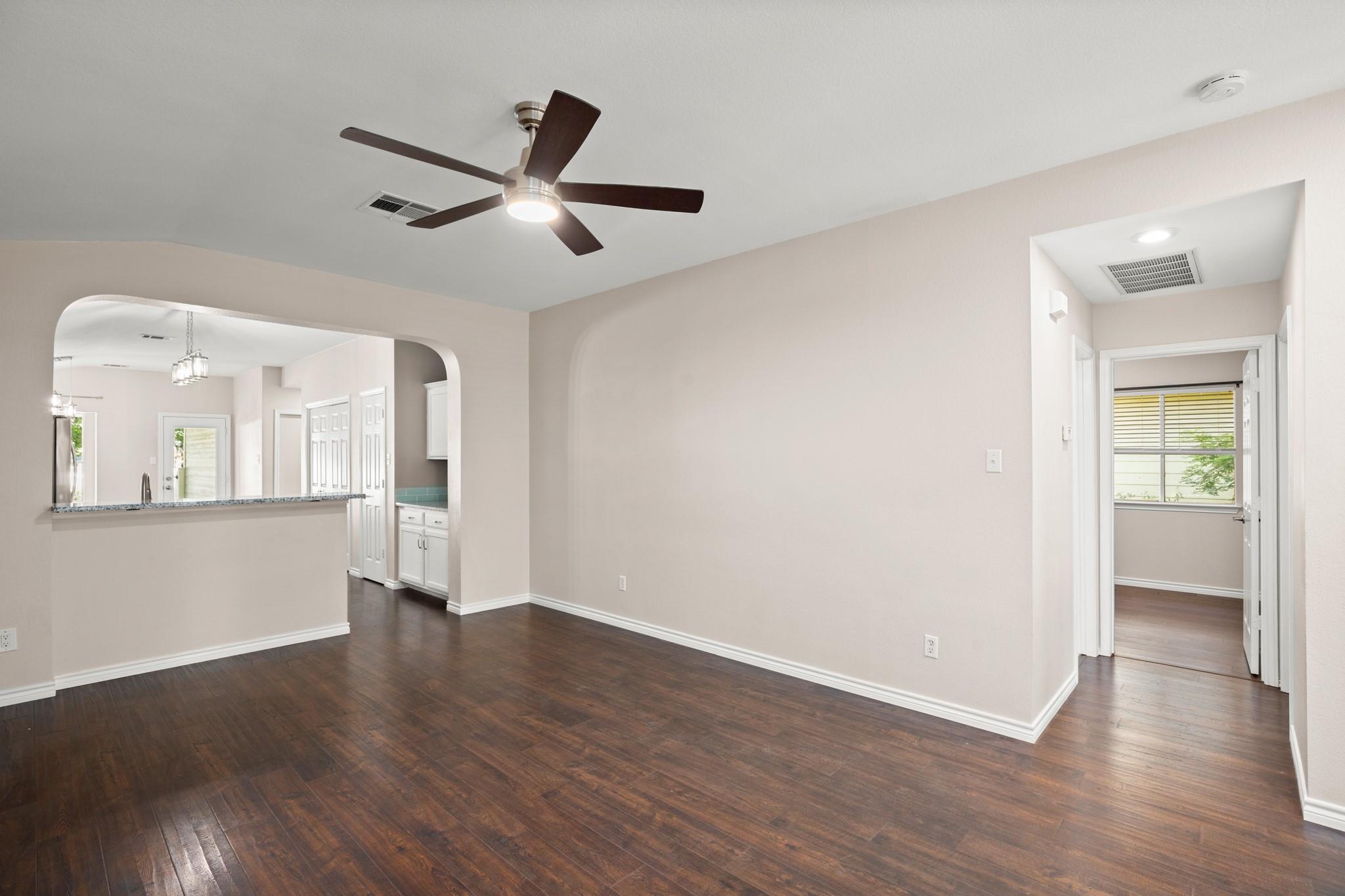 151 Sampson, Kyle, TX 78640