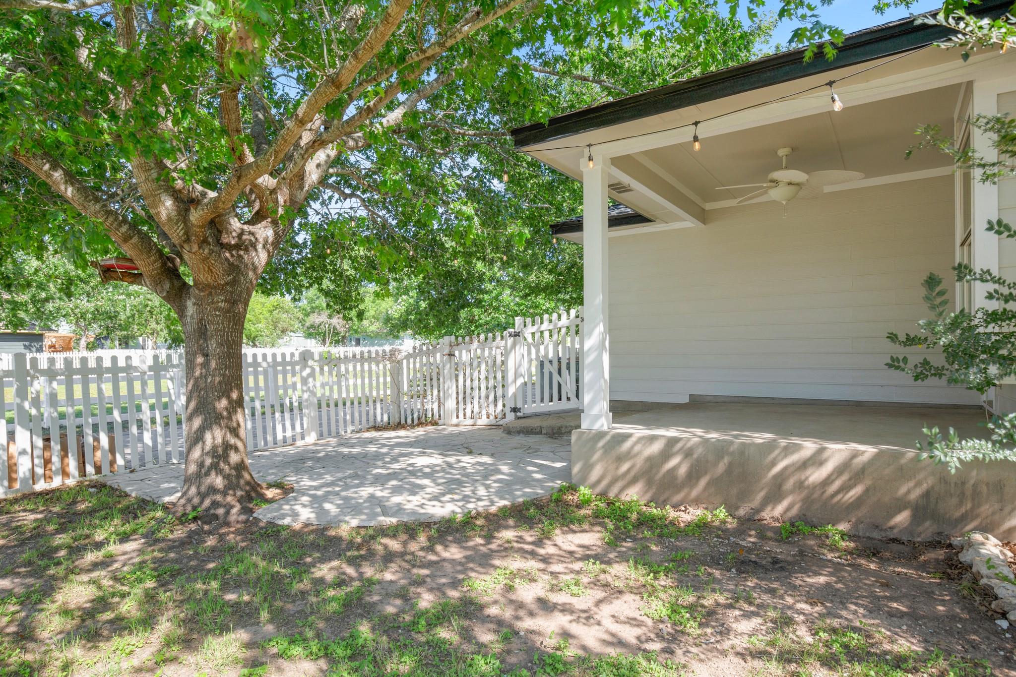 151 Sampson, Kyle, TX 78640