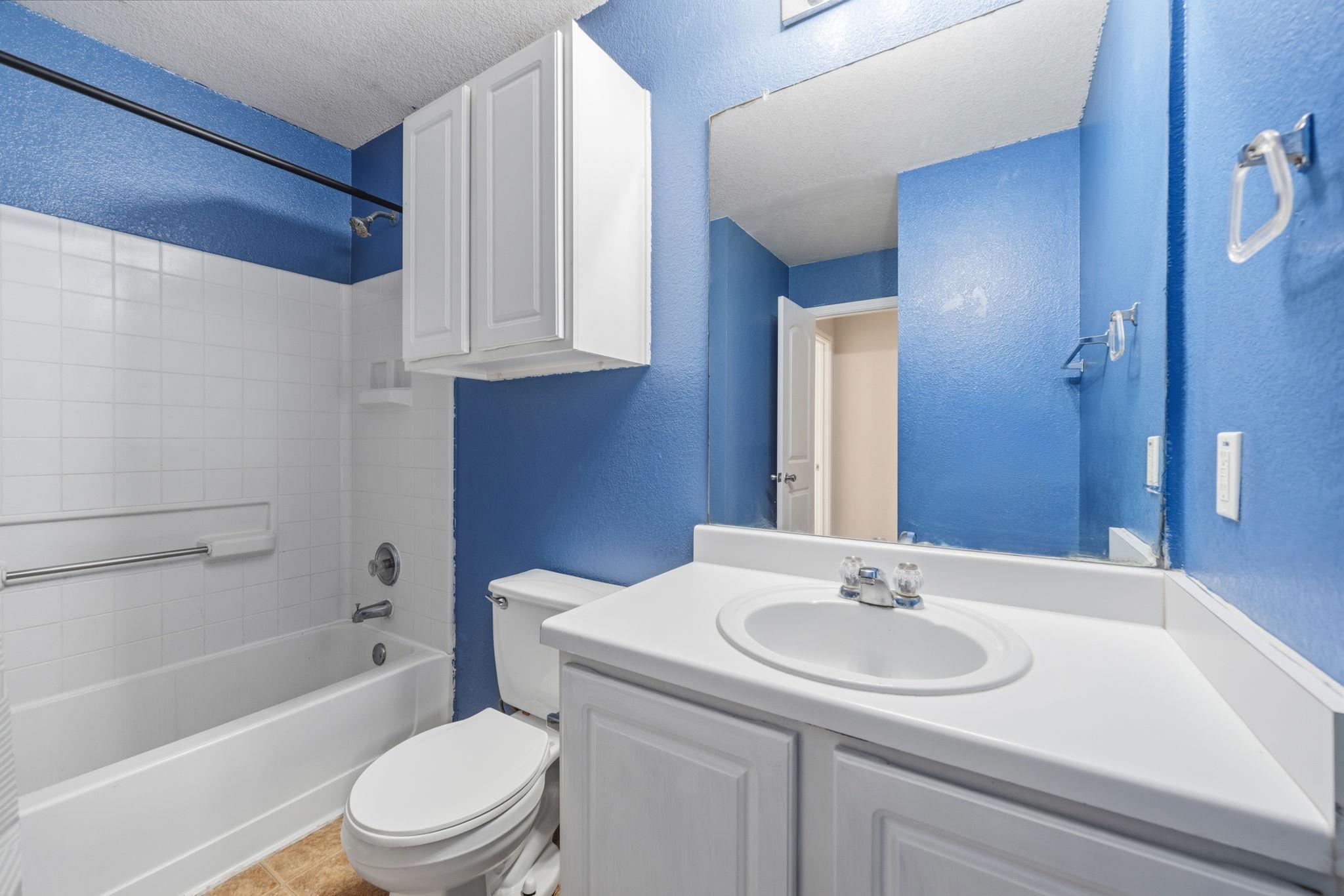 141 Meadow Park Dr, Georgetown, TX 78626