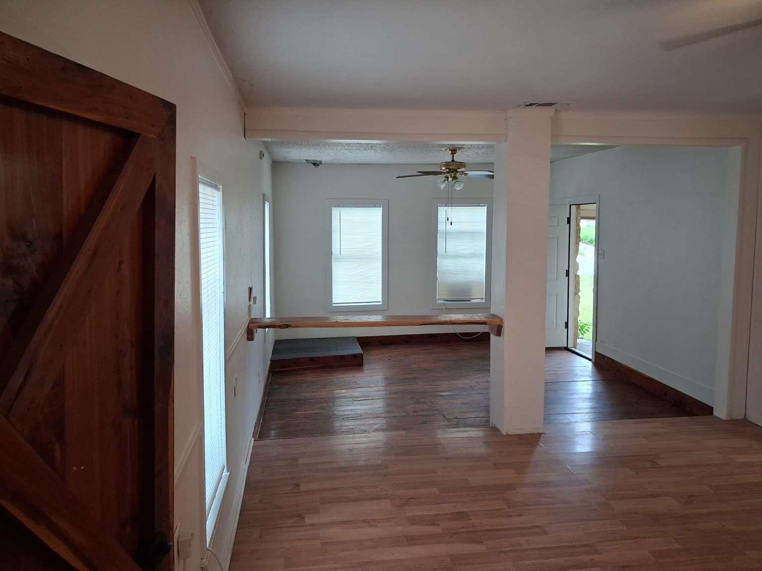 308 N Ridge St, Lampasas, TX 76550
