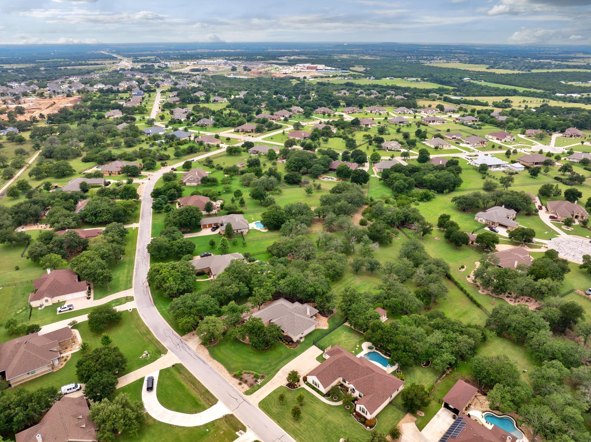 216 Independence Dr, Georgetown, TX 78633