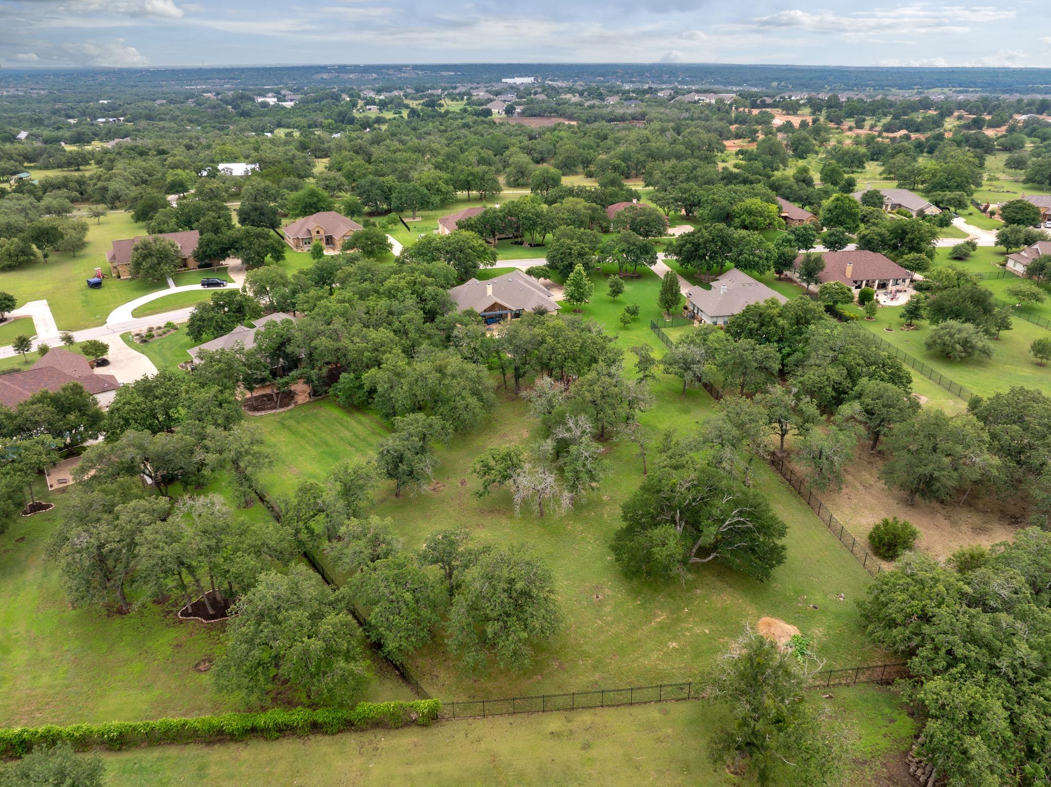 216 Independence Dr, Georgetown, TX 78633