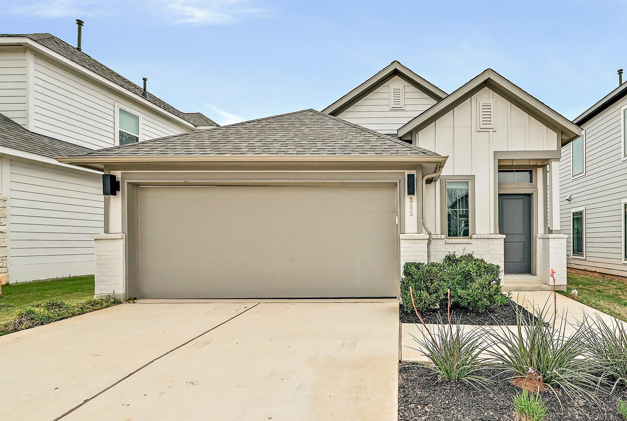 305 Banyon Dr, Liberty Hill, TX 78642