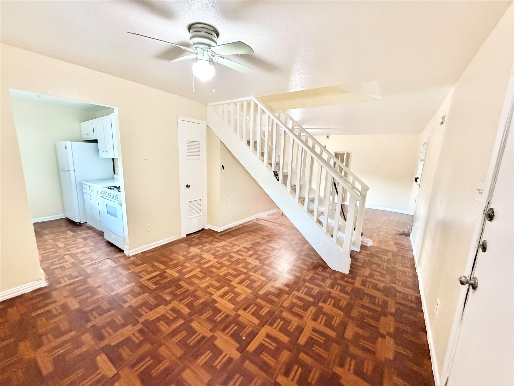 6257 Manor Rd # B, Austin, TX 78723