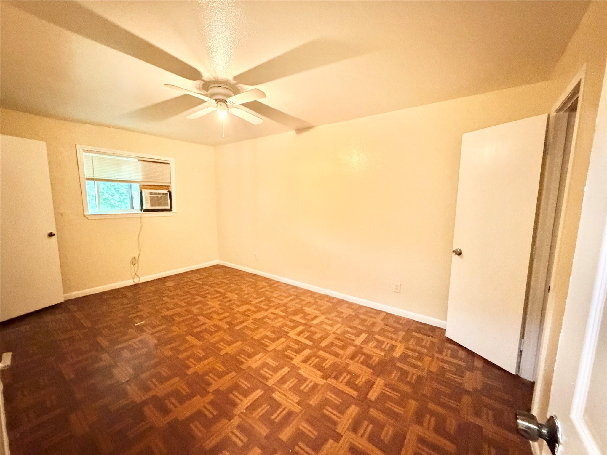 6257 Manor Rd # B, Austin, TX 78723