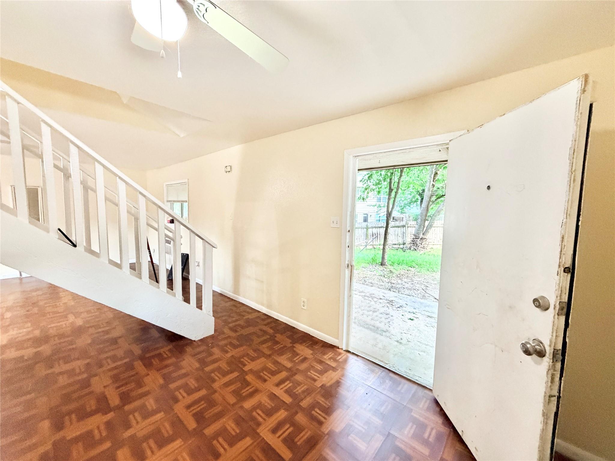 6257 Manor Rd # B, Austin, TX 78723
