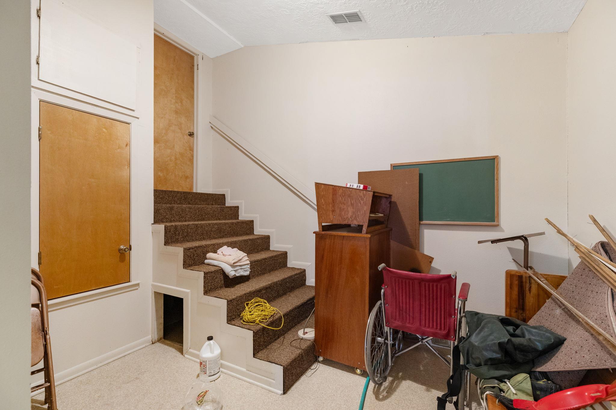 345 W Bell Ave, Rockdale, TX 76567