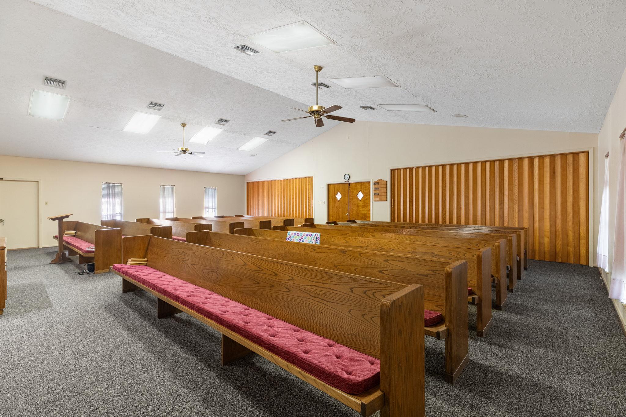 345 W Bell Ave, Rockdale, TX 76567