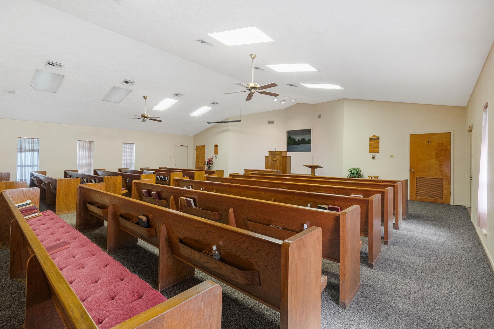 345 W Bell Ave, Rockdale, TX 76567