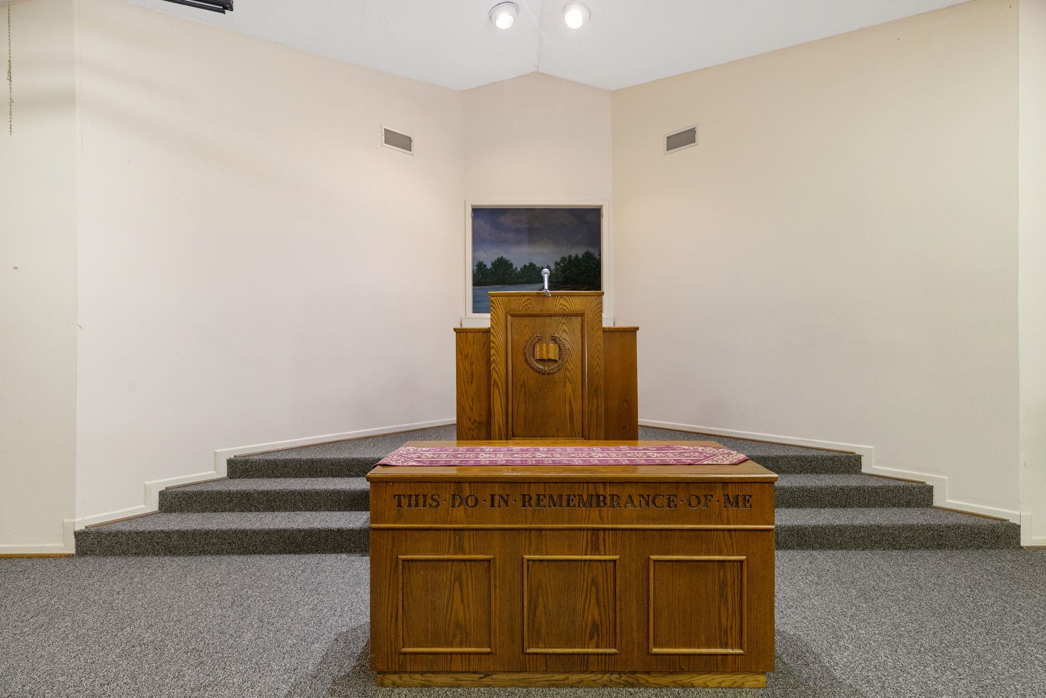345 W Bell Ave, Rockdale, TX 76567