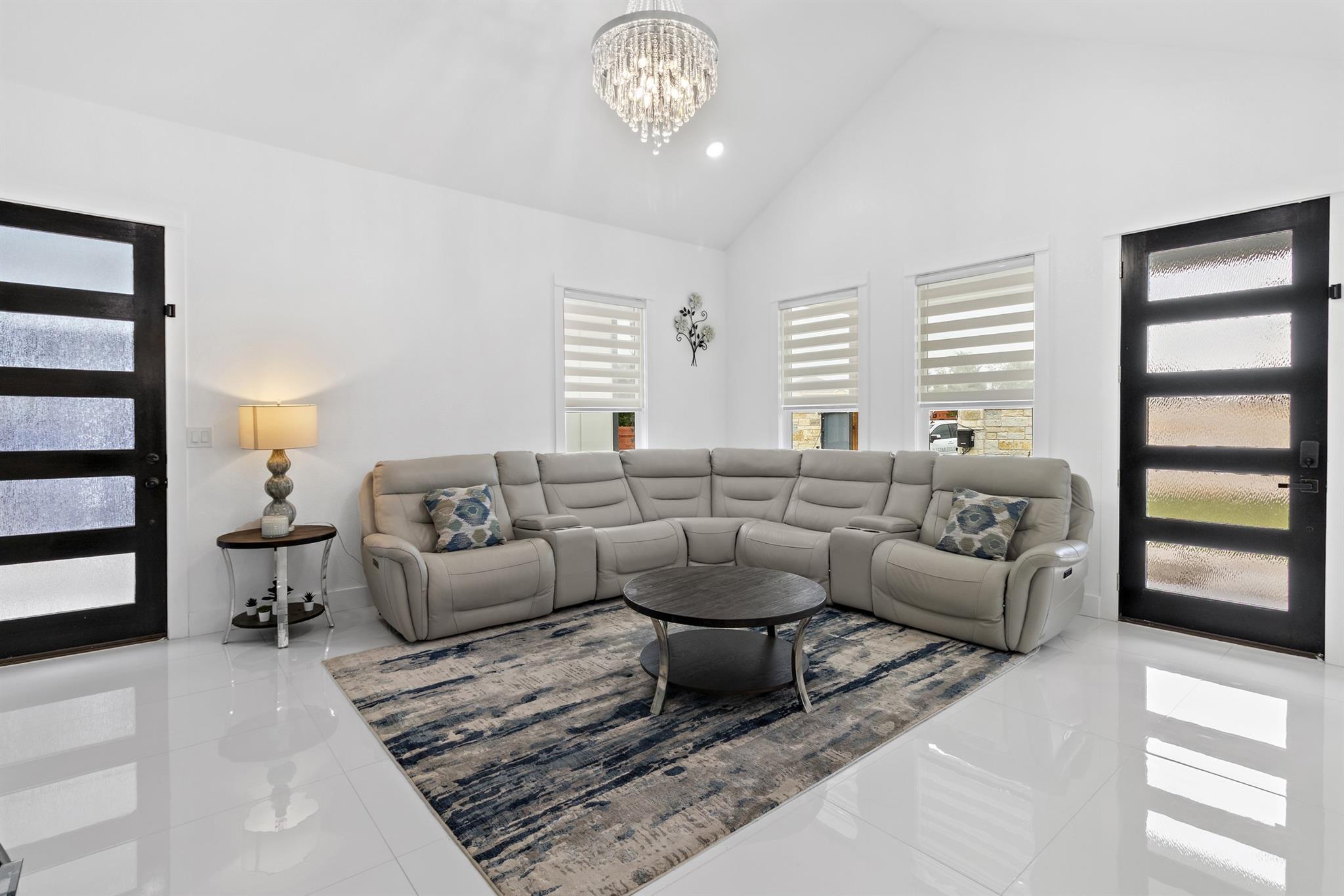 123 Zacate St, Elgin, TX 78621