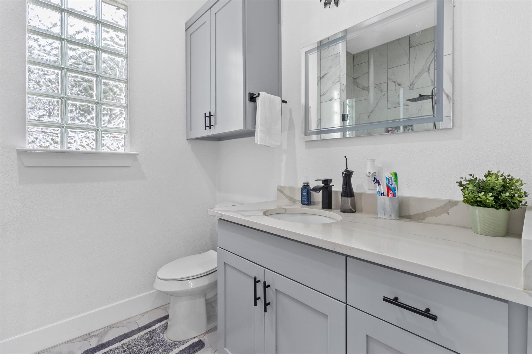 123 Zacate St, Elgin, TX 78621