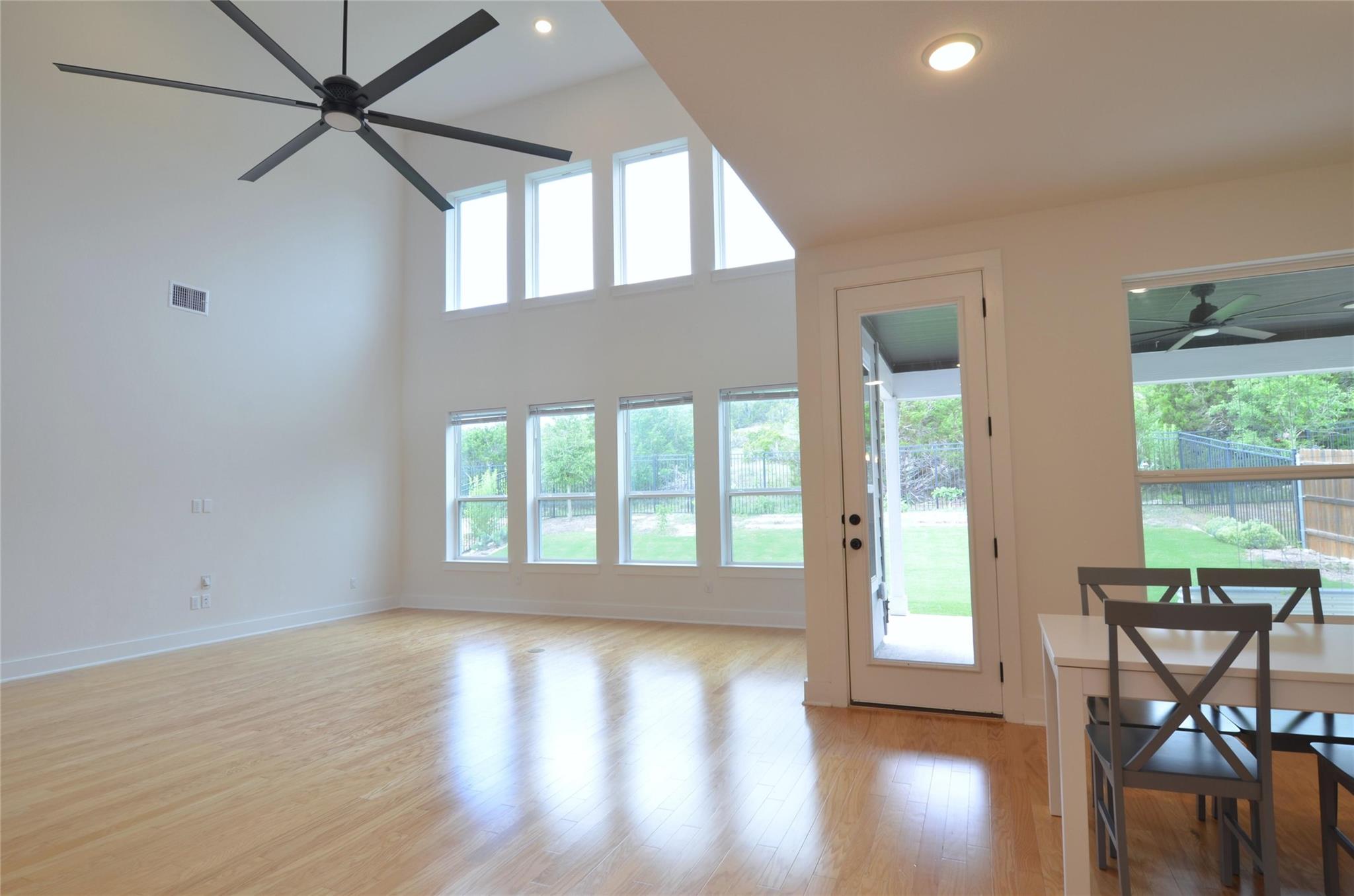 187 Tierra Trl, Dripping Springs, TX 78620