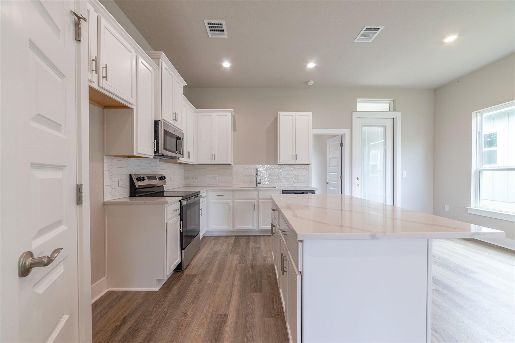 857 Cypress Ln, Horseshoe Bay, TX 78657