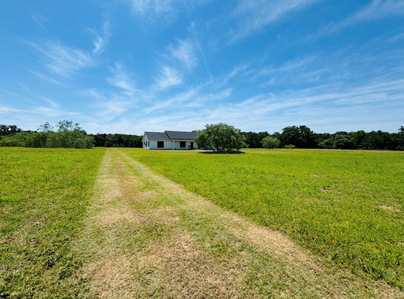 1294 Private Road 7037, Lexington, TX 78947