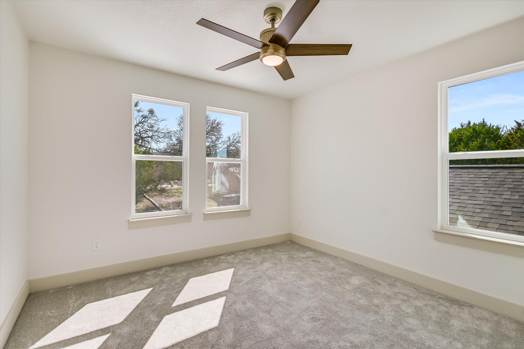 424 SHADY BLUFF Dr, Wimberley, TX 78676