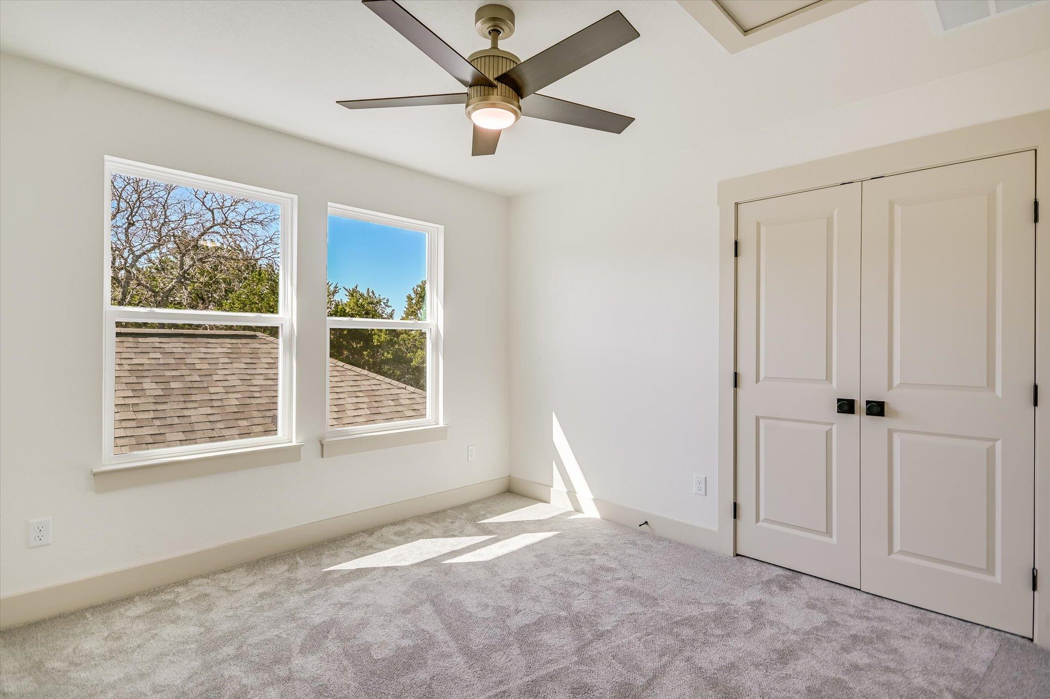 424 SHADY BLUFF Dr, Wimberley, TX 78676