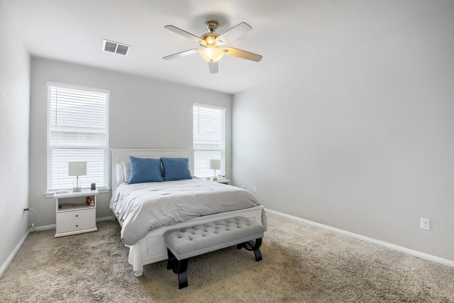 525 N Heatherwilde Blvd, Pflugerville, TX 78660