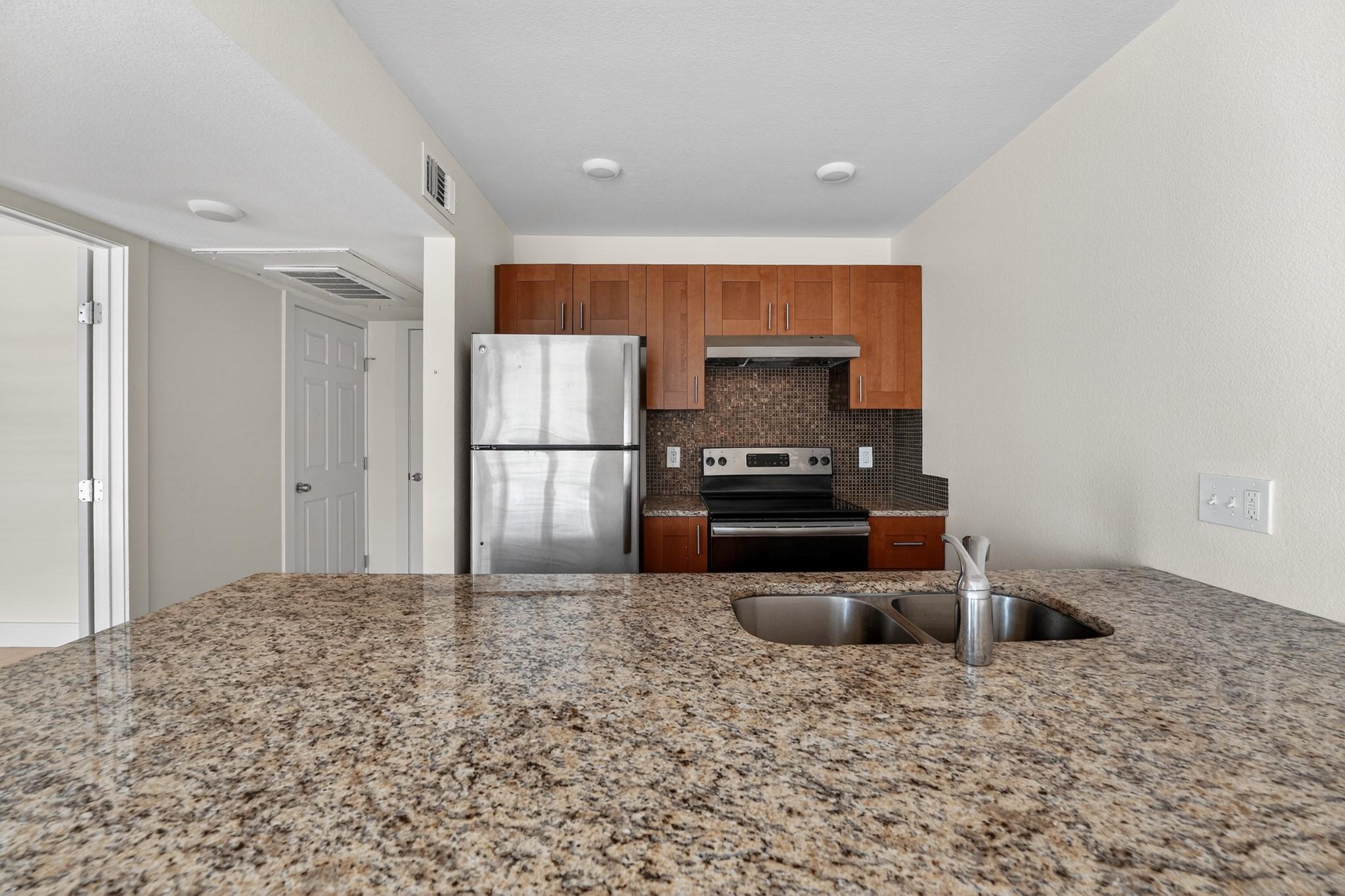 909 Reinli St # 240, Austin, TX 78751