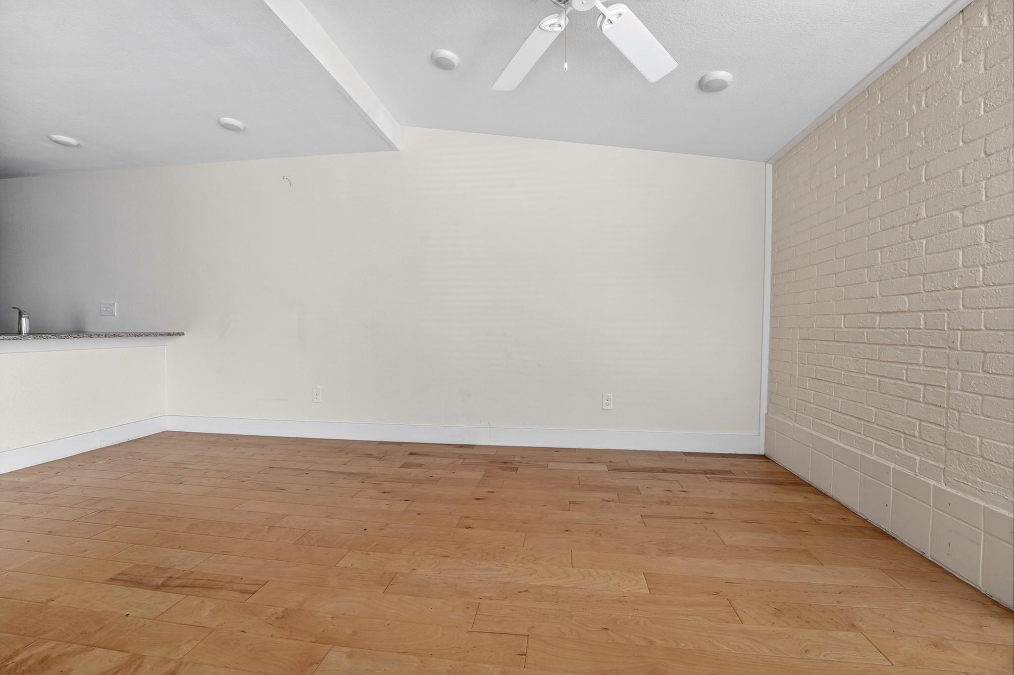 909 Reinli St # 240, Austin, TX 78751