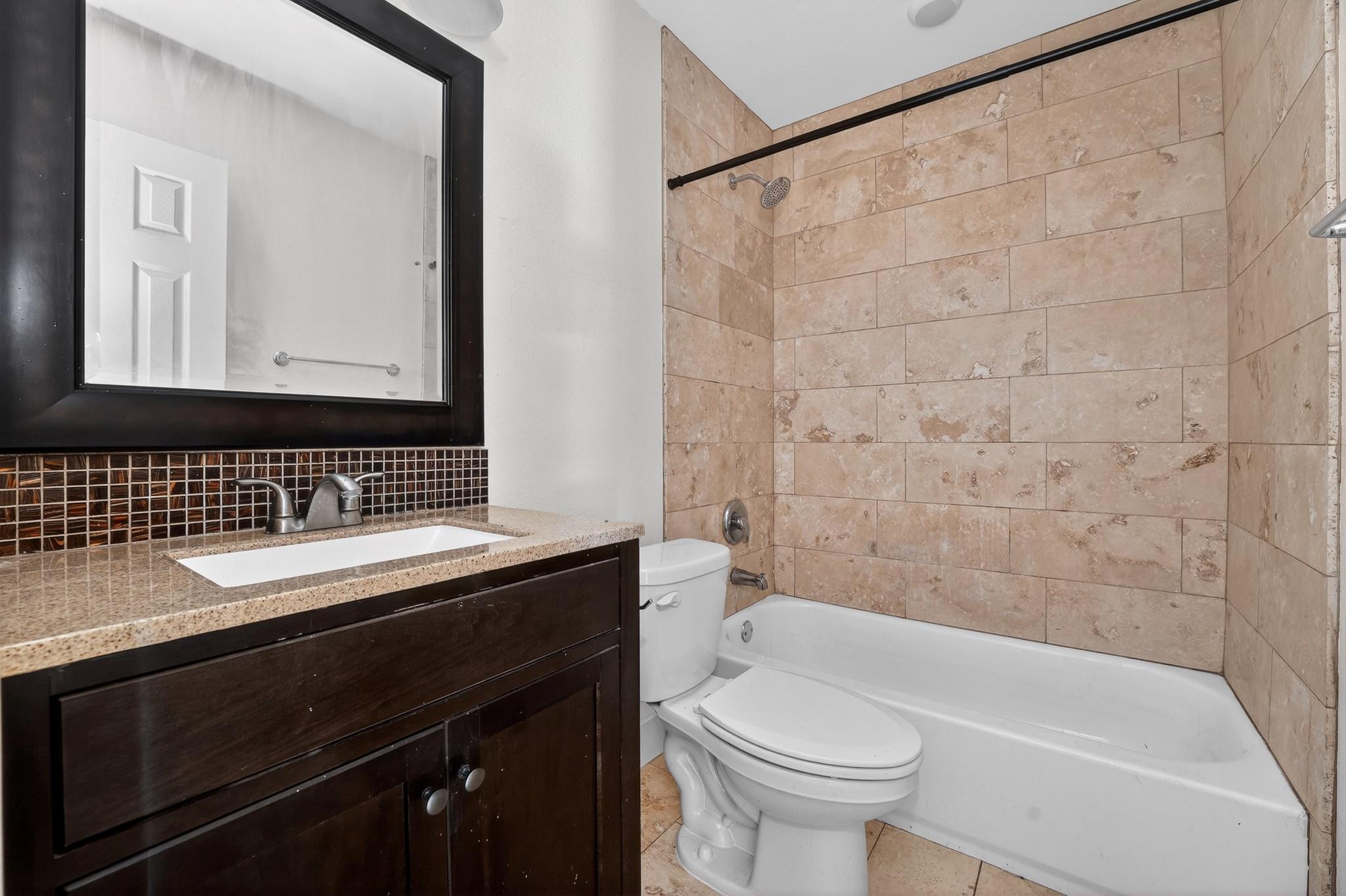 909 Reinli St # 240, Austin, TX 78751