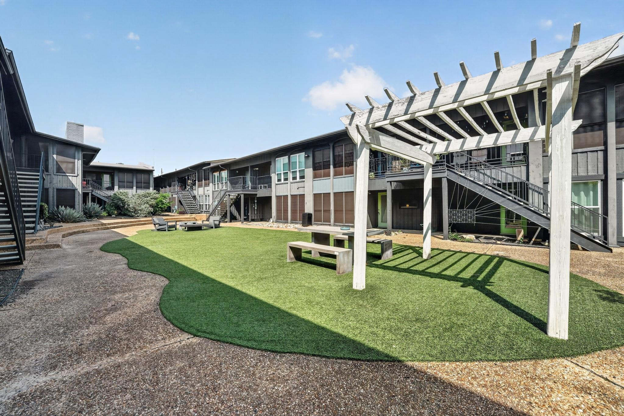 909 Reinli St # 240, Austin, TX 78751