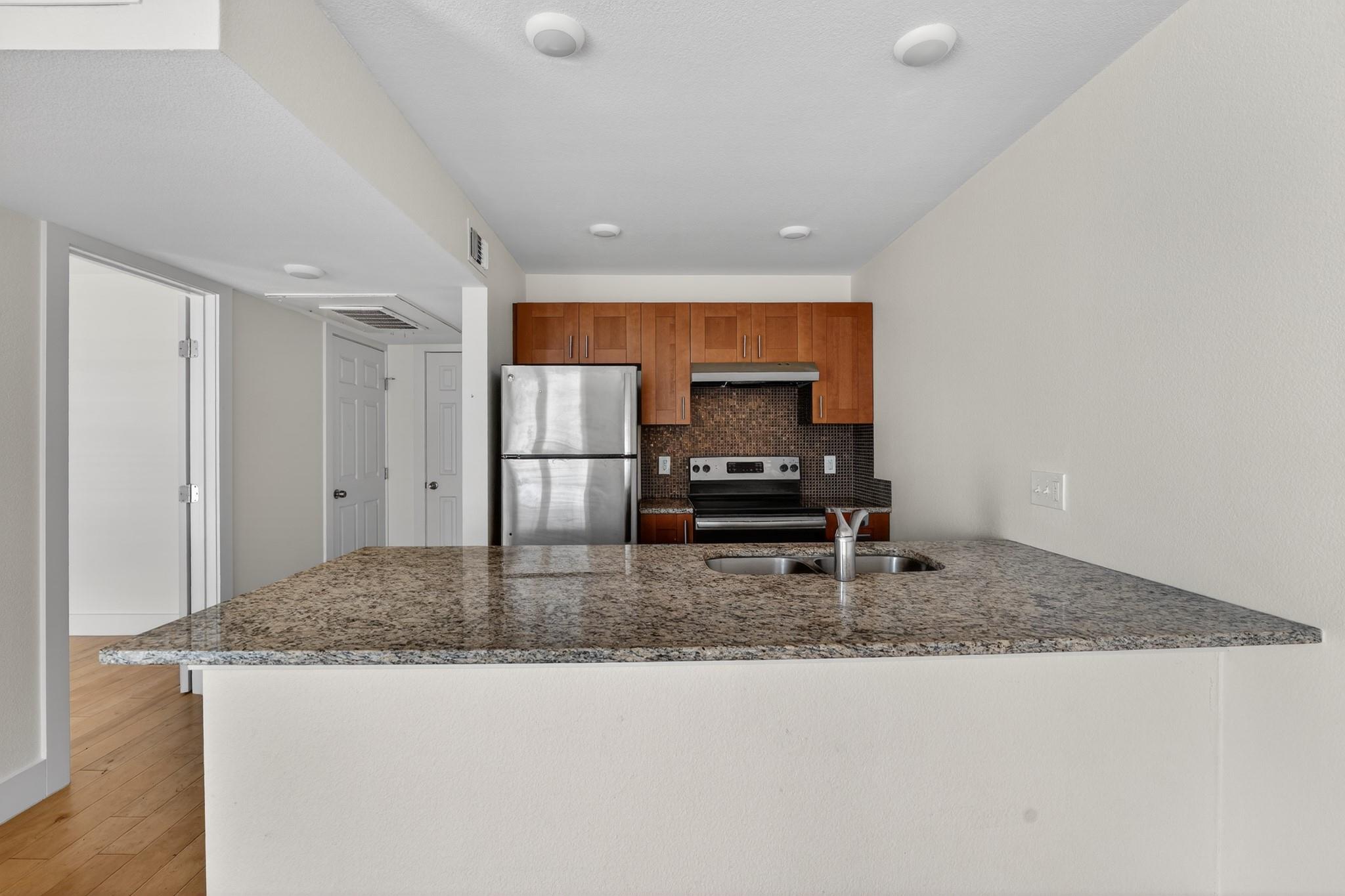 909 Reinli St # 240, Austin, TX 78751