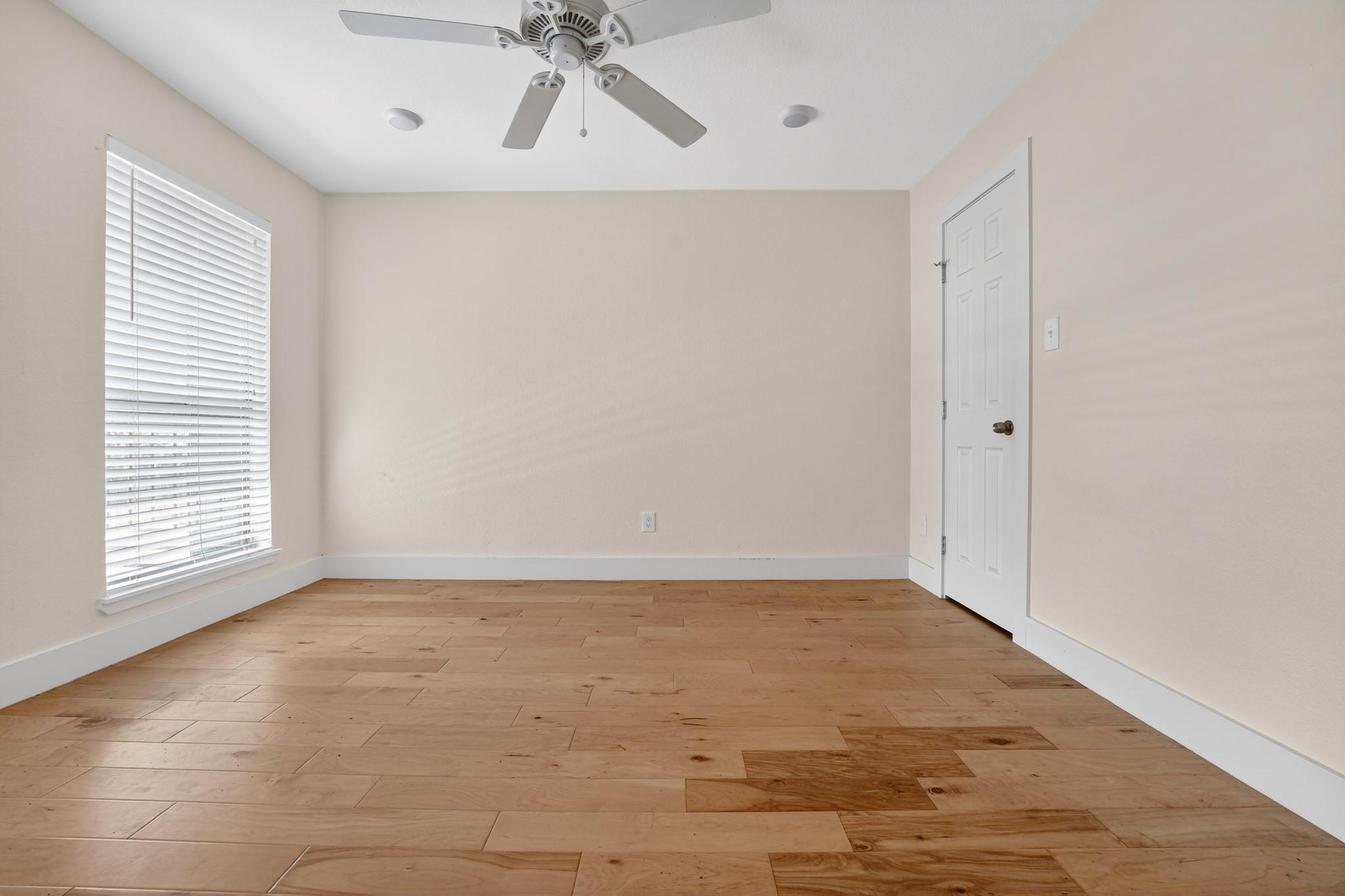 909 Reinli St # 240, Austin, TX 78751