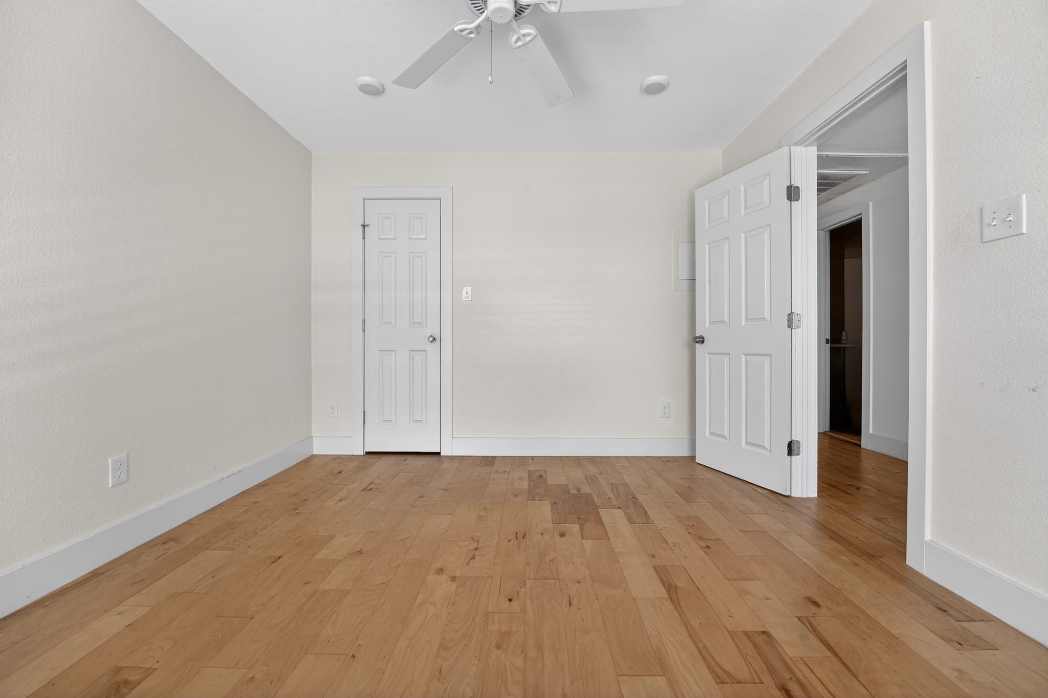 909 Reinli St # 240, Austin, TX 78751