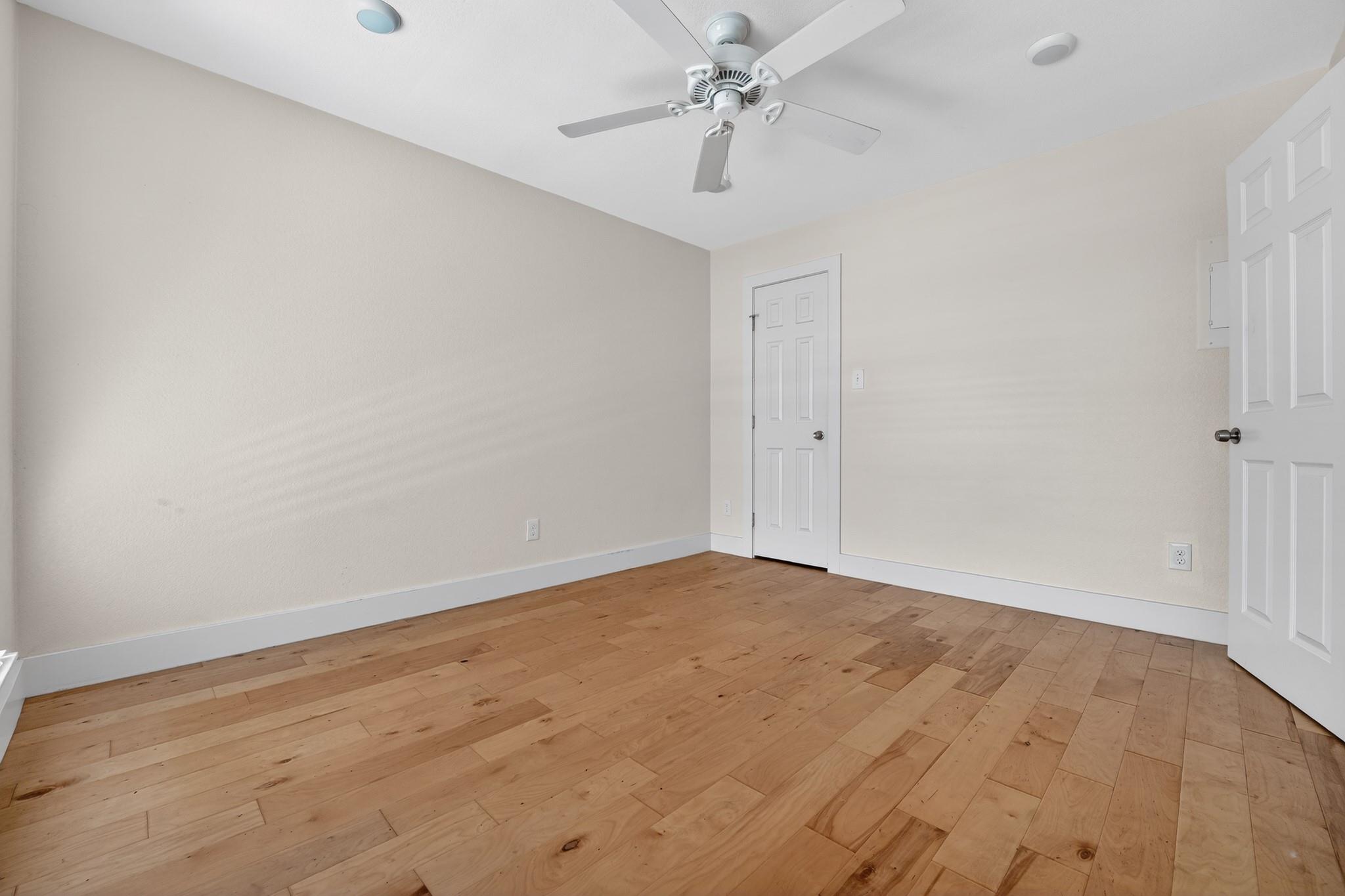909 Reinli St # 240, Austin, TX 78751