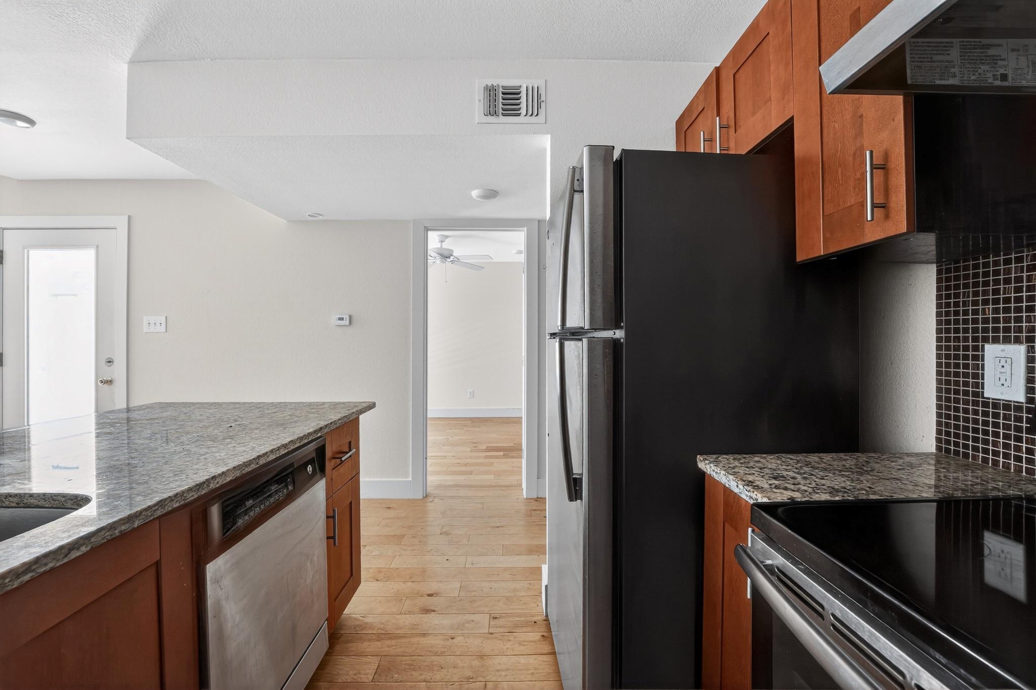 909 Reinli St # 240, Austin, TX 78751