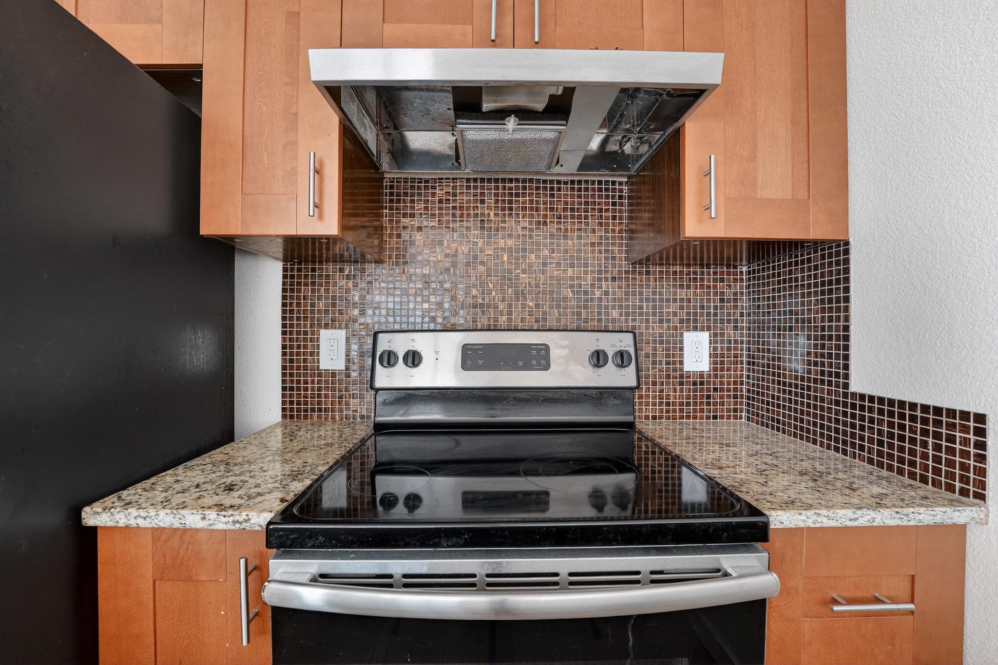 909 Reinli St # 240, Austin, TX 78751