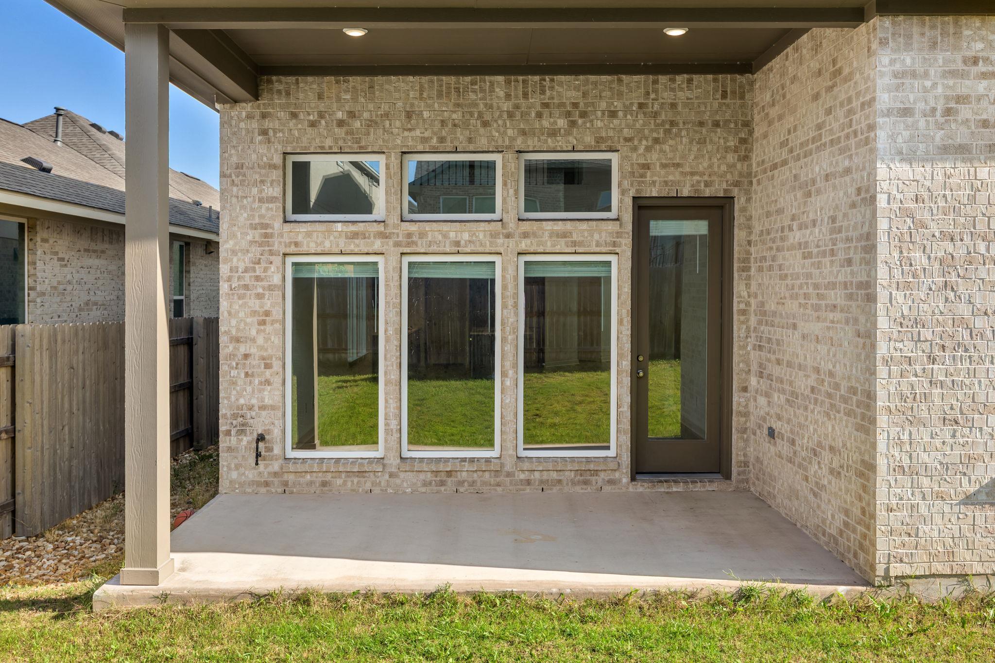 2145 Stampede Dr, Leander, TX 78641