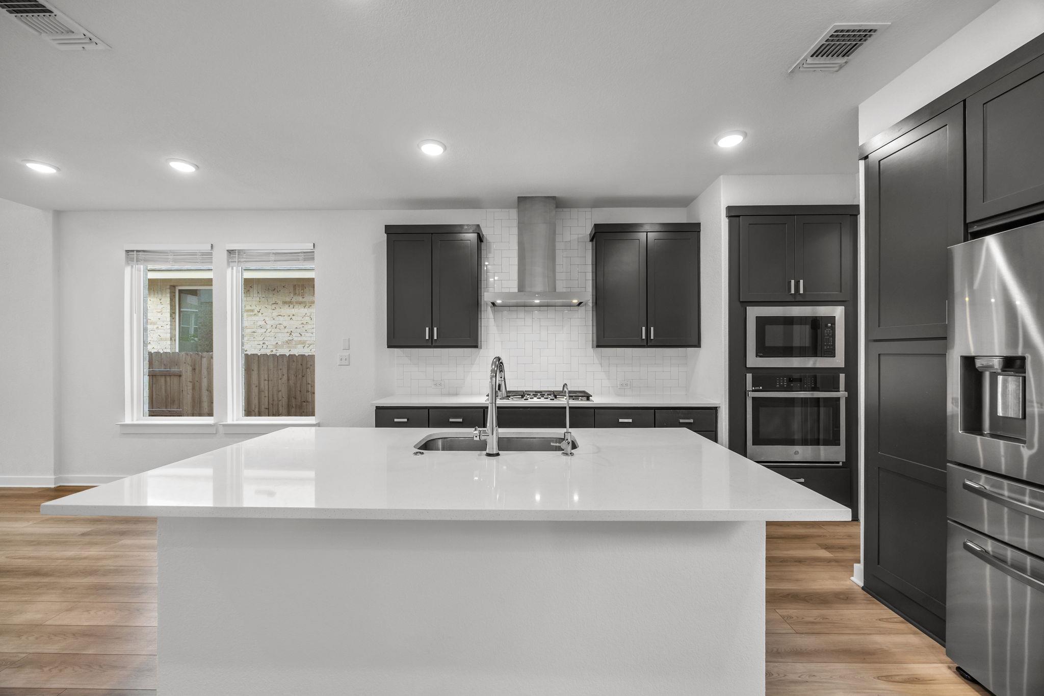 2145 Stampede Dr, Leander, TX 78641