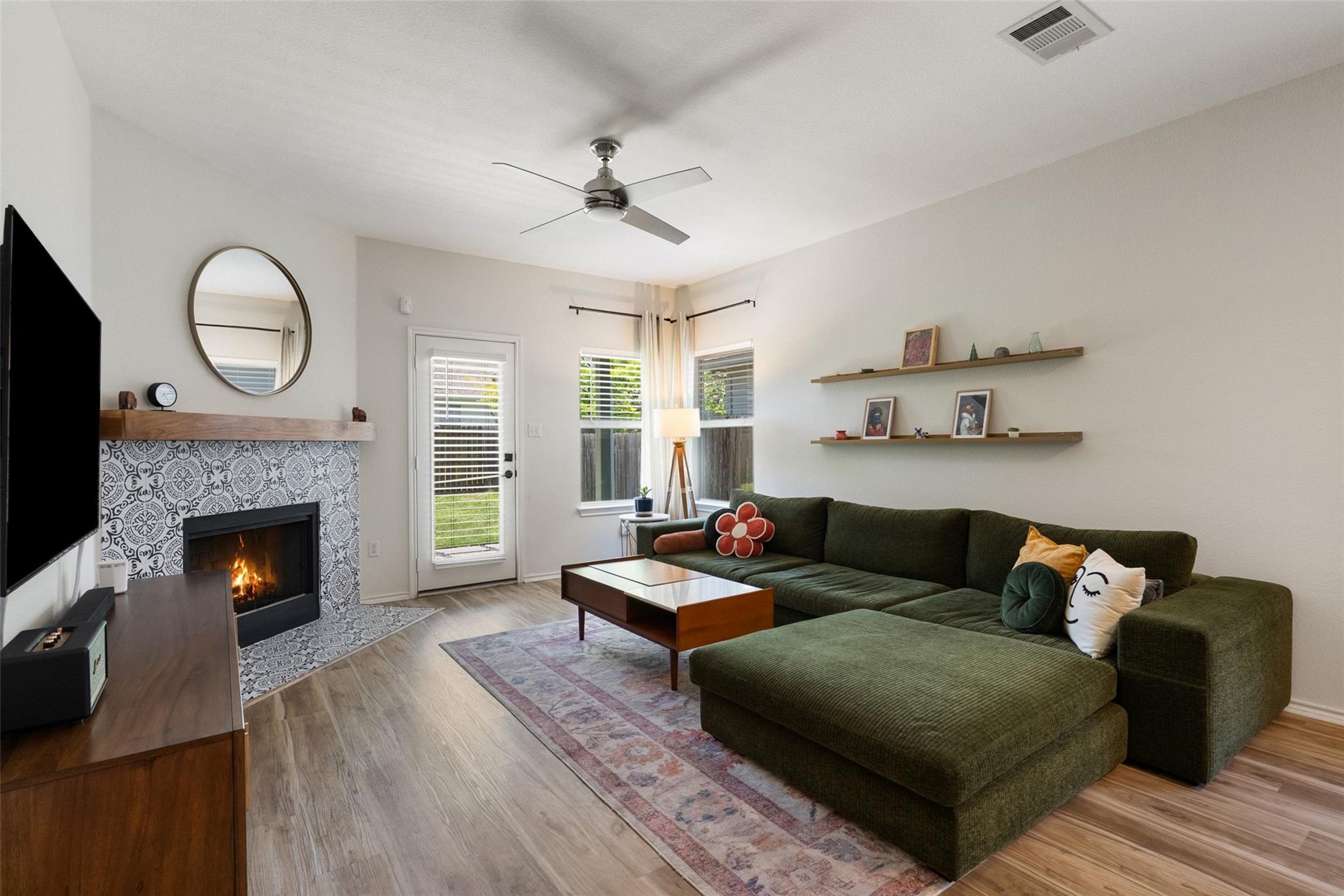 9402 Brents Elm Dr, Austin, TX 78744
