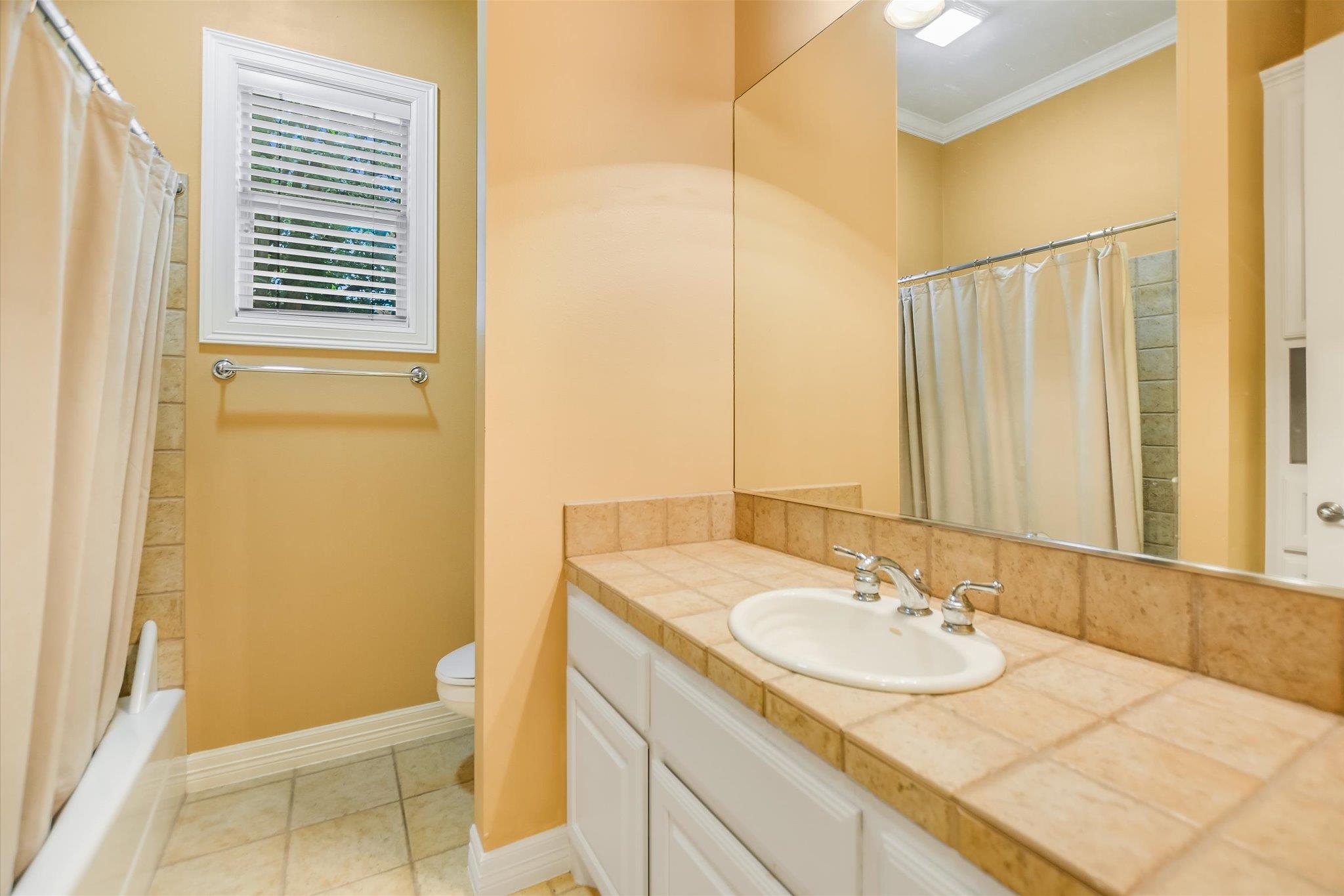 801 Chrissys Cv, Austin, TX 78733