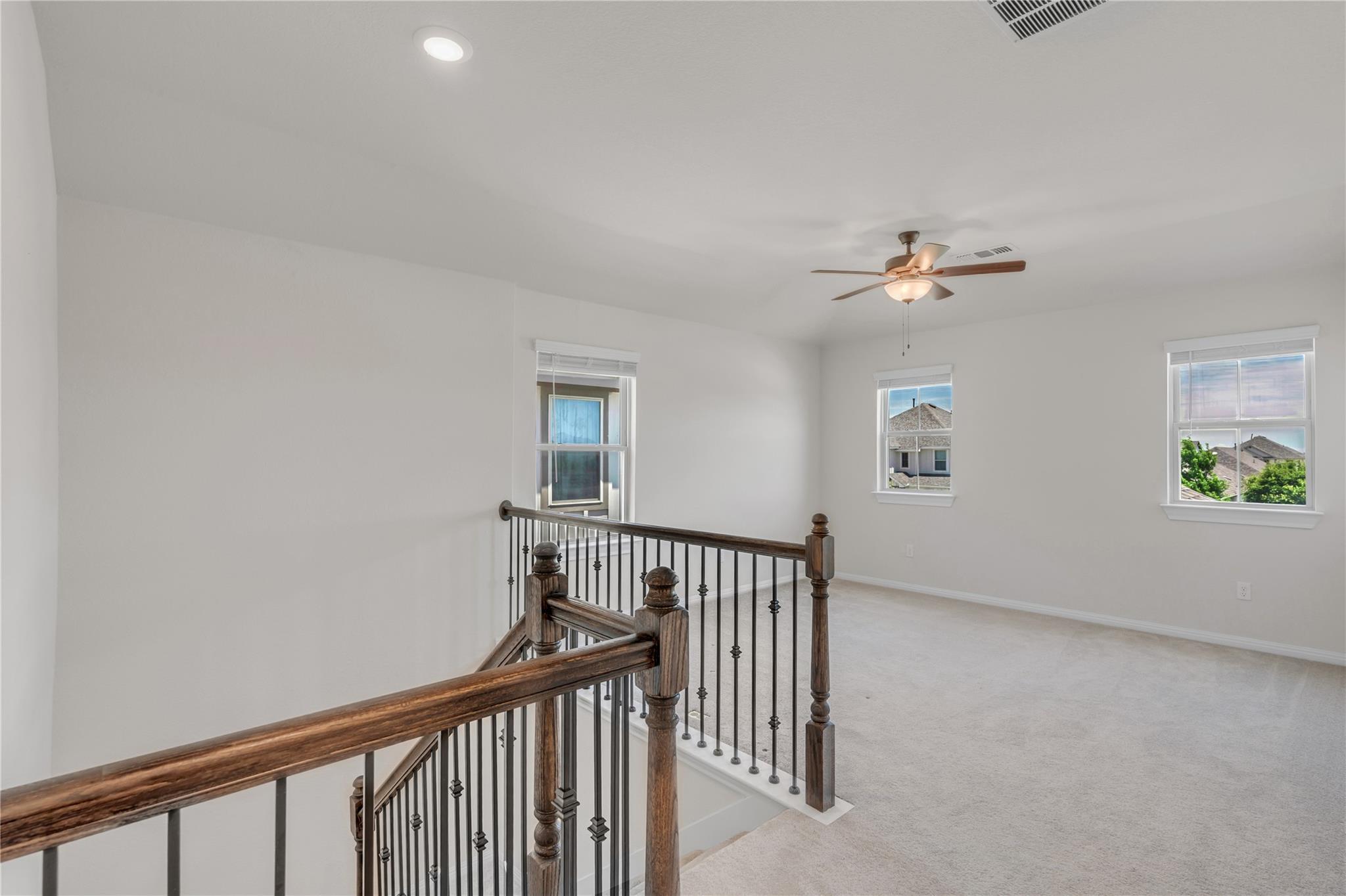 201 Bella Luna Way, Liberty Hill, TX 78642