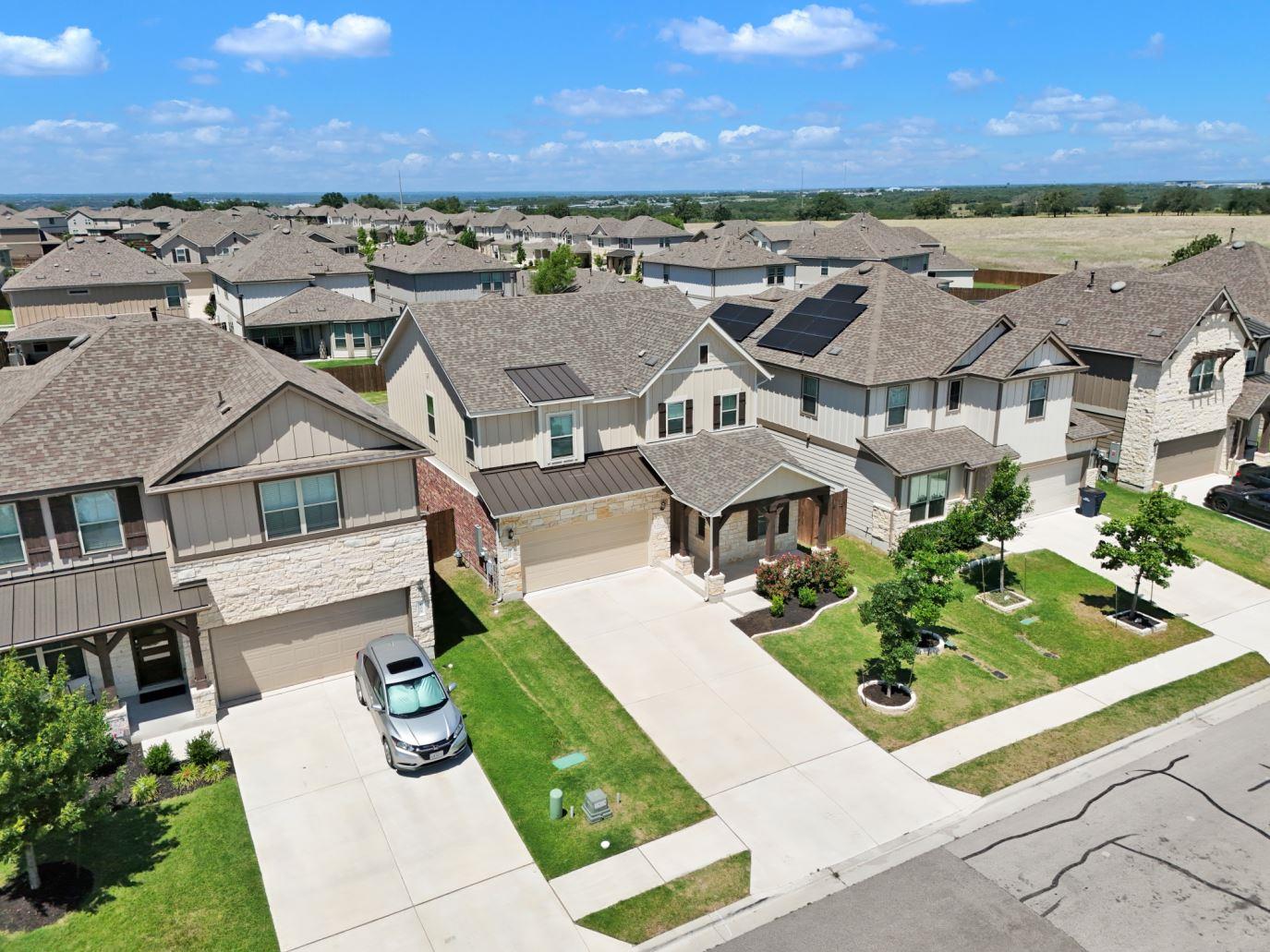 201 Bella Luna Way, Liberty Hill, TX 78642